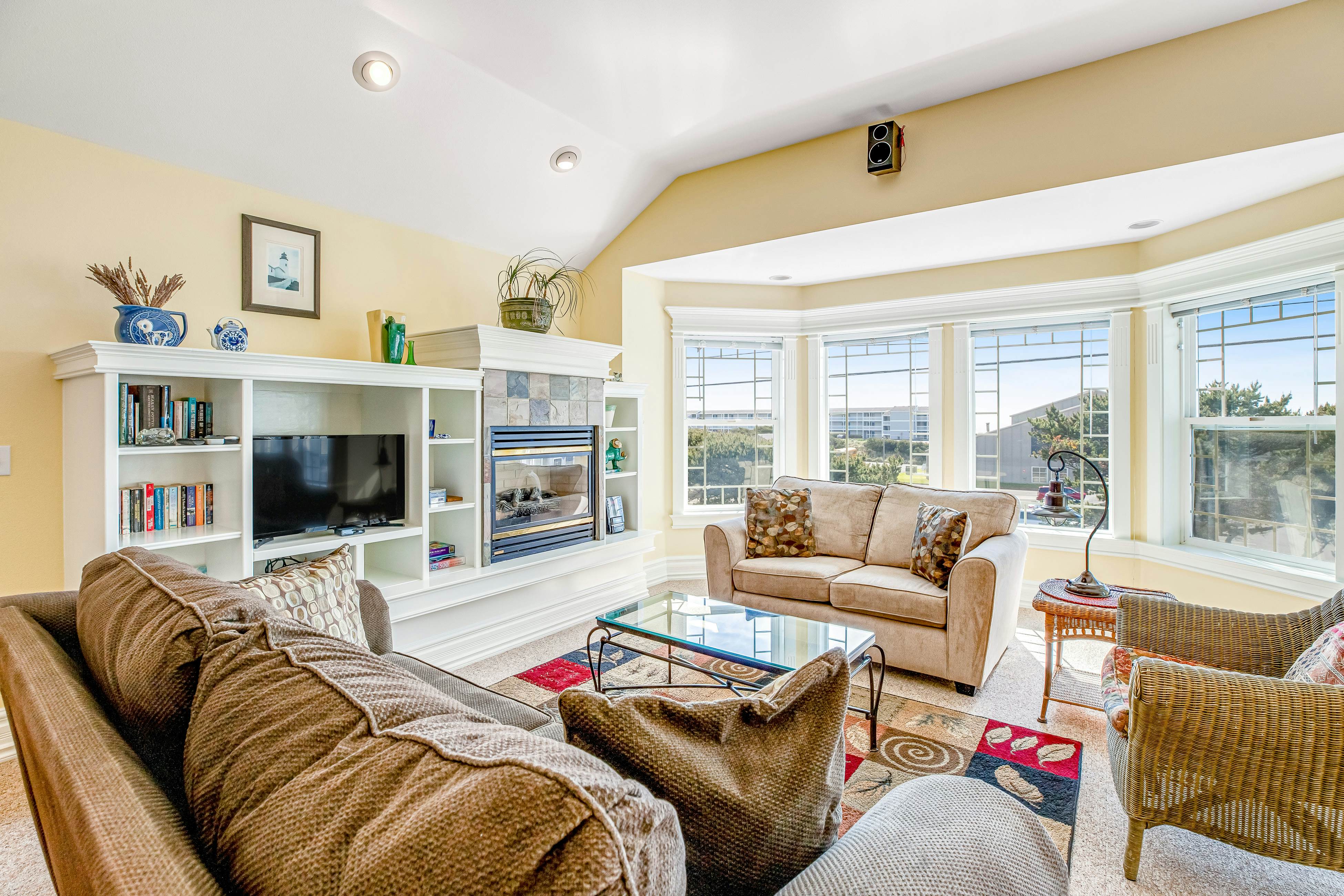 Fairhaven Newport OR Vacation Rentals, Homes Vacasa