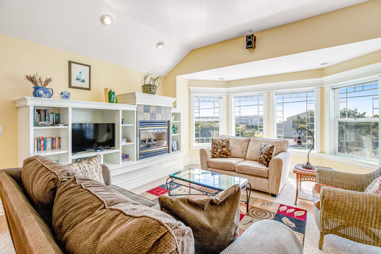 Fairhaven Applegate House 4 BD Newport, OR Vacation Rental Vacasa