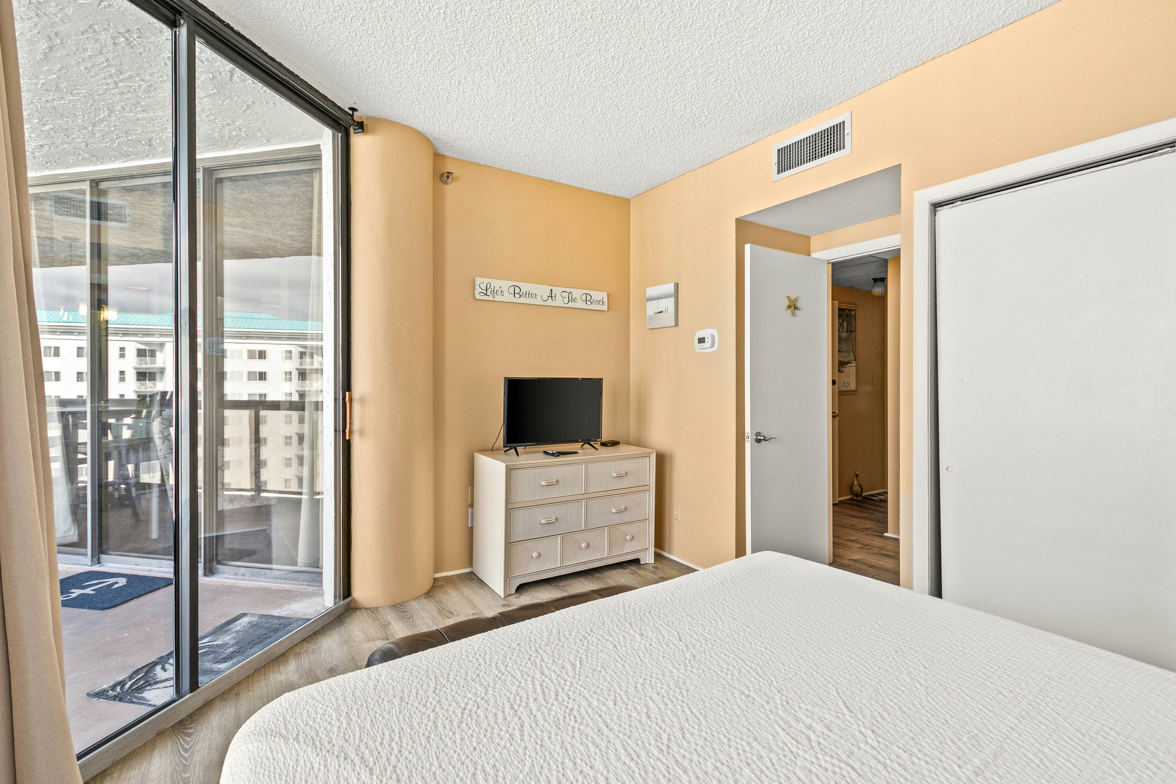 Surfside Resort 808 (2)