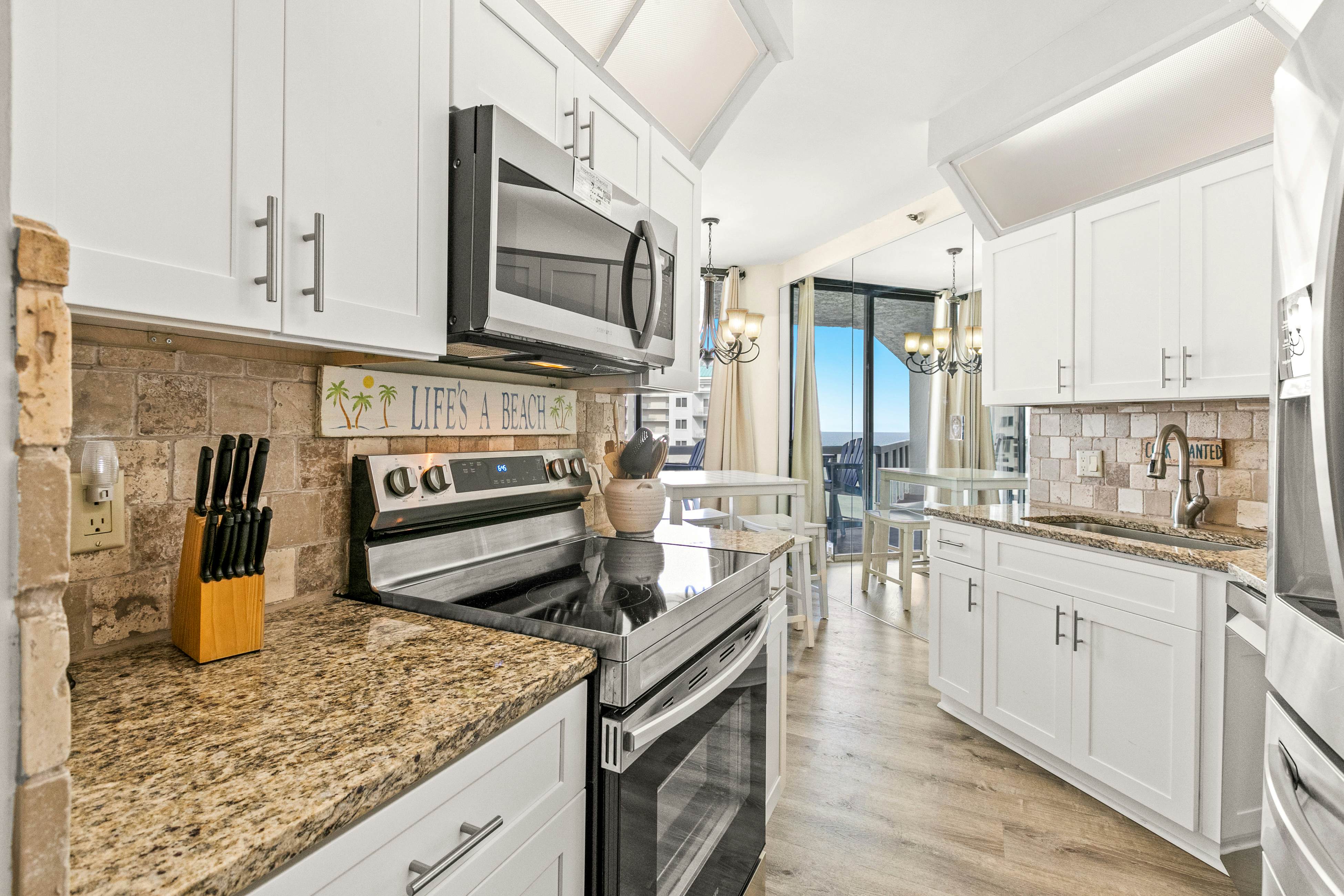 Surfside Resort 808 (2)