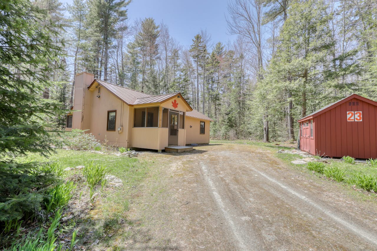 Snow Mountain Rustic Retreat 3 BD Wardsboro, VT Vacation Rental Vacasa