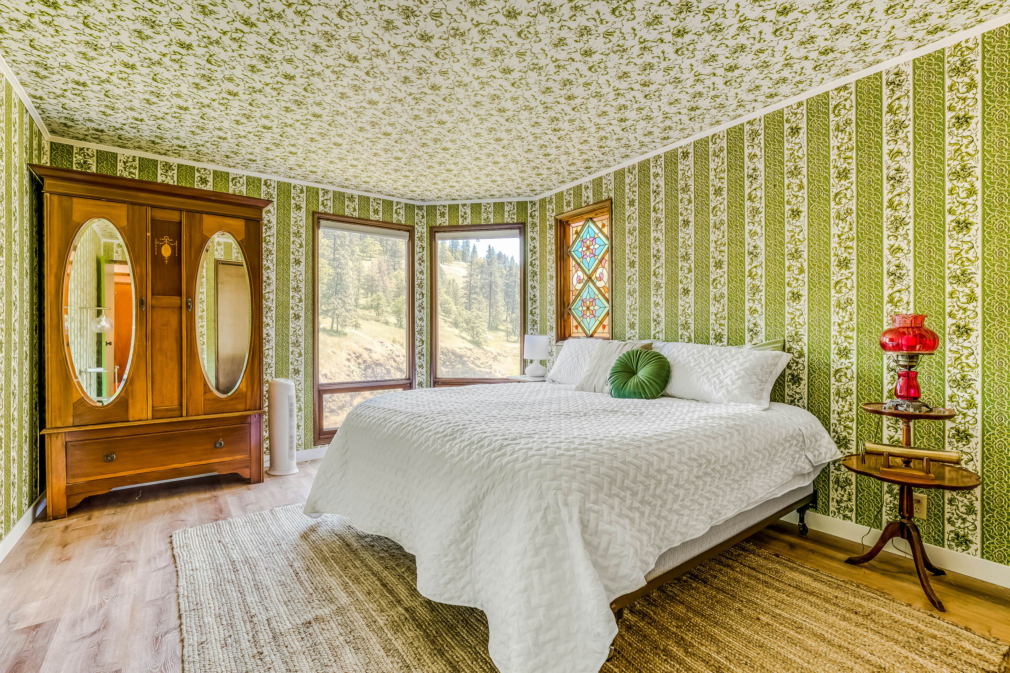 The Wandering Waterfall