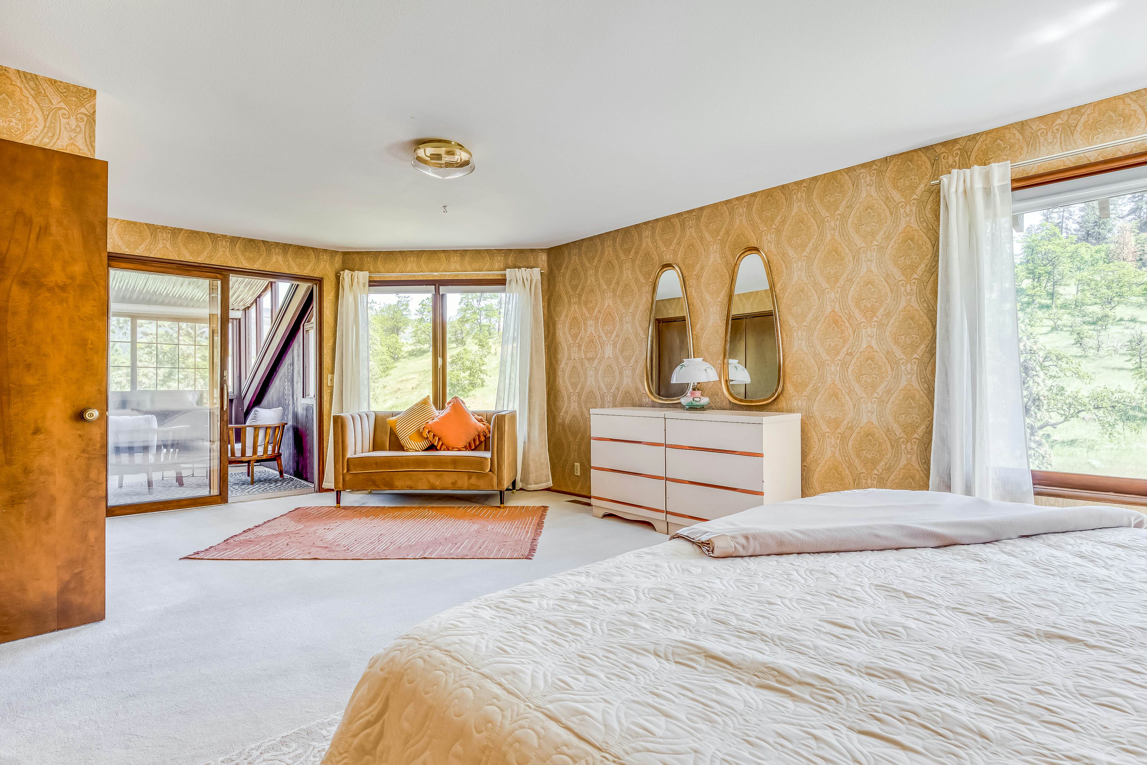 The Wandering Waterfall