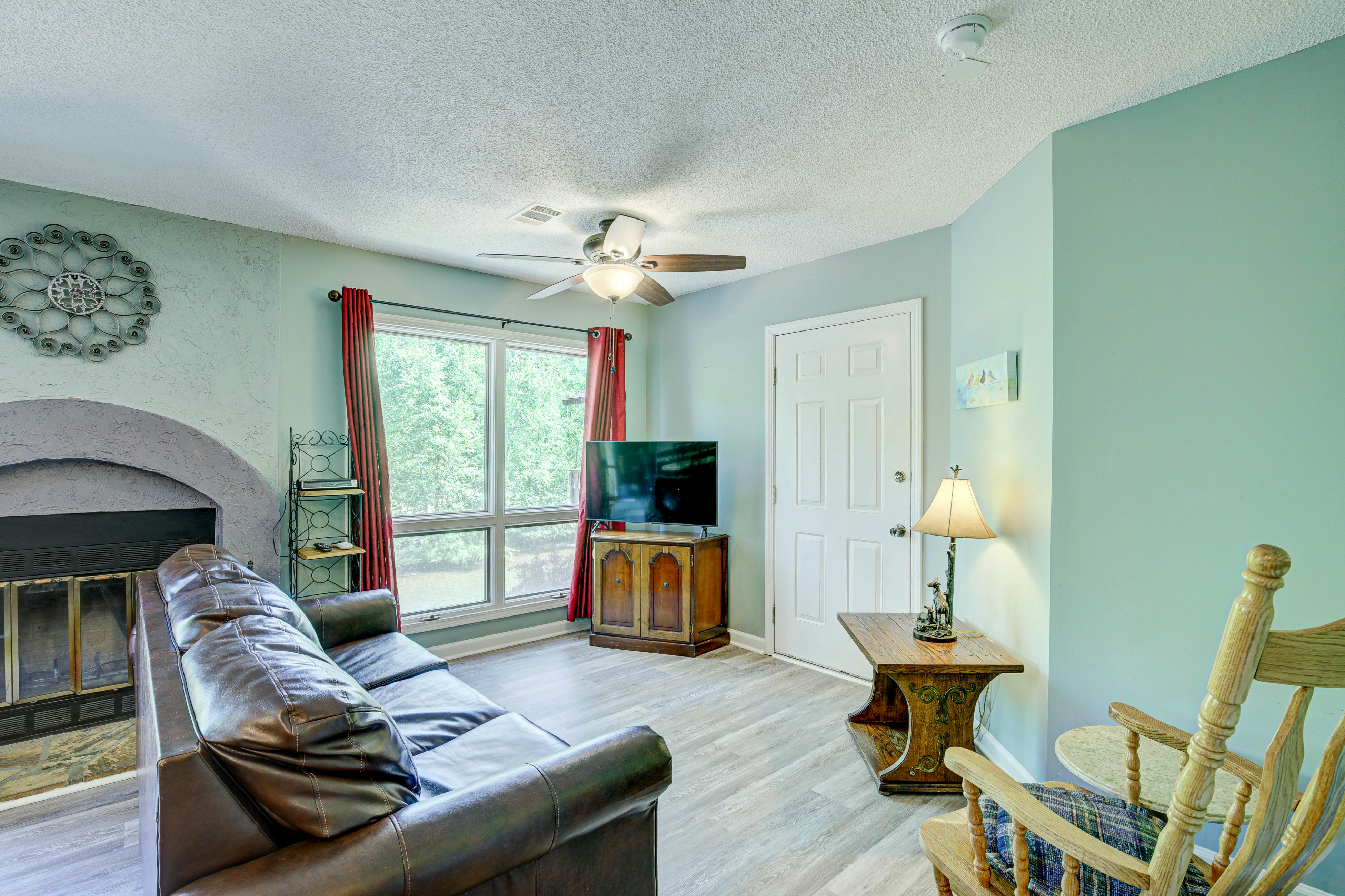 Rivers Edge 502 2 BD Helen, GA Vacation Rental Vacasa