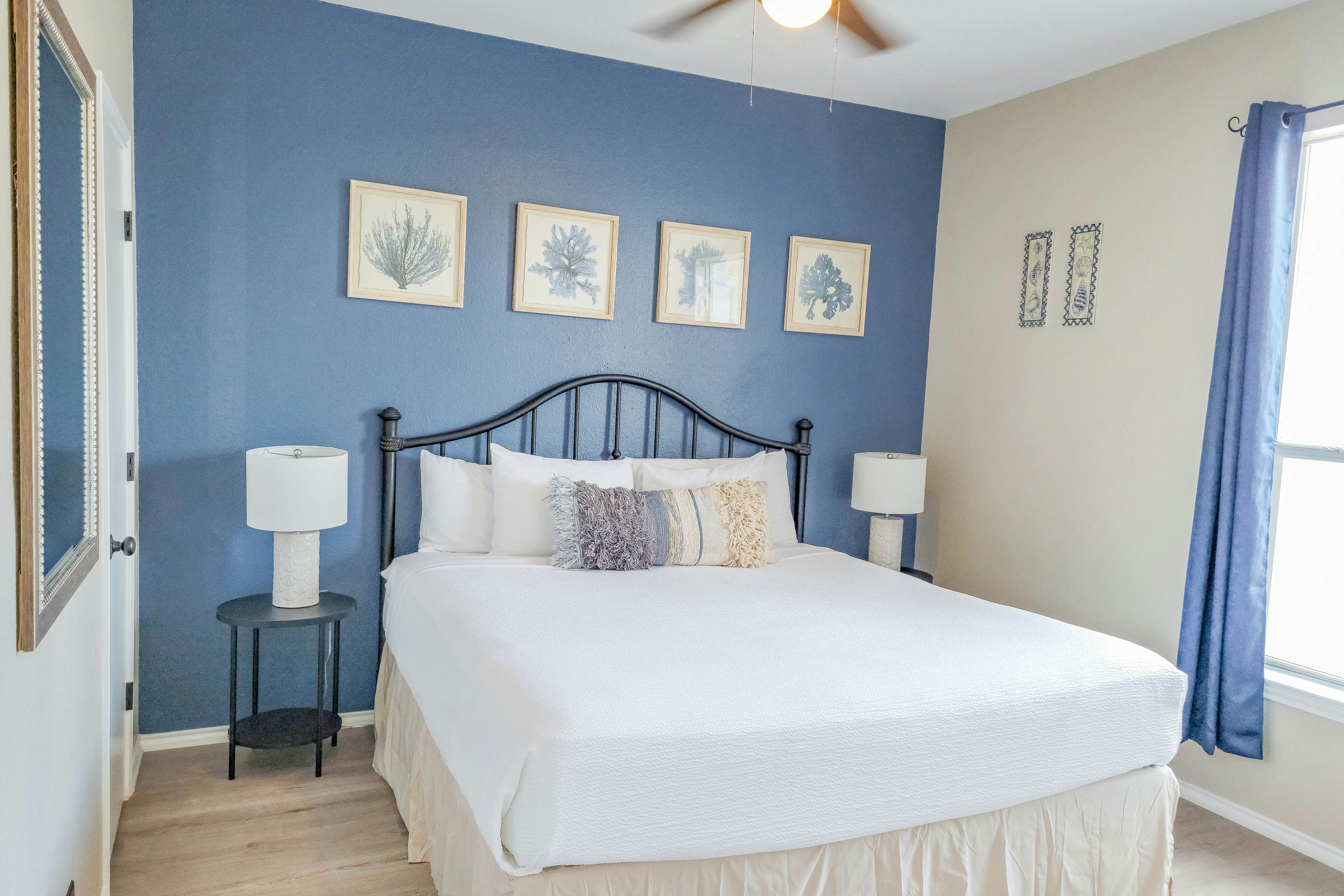 Beach Club - Ocean Breeze Retreat – Island Condo