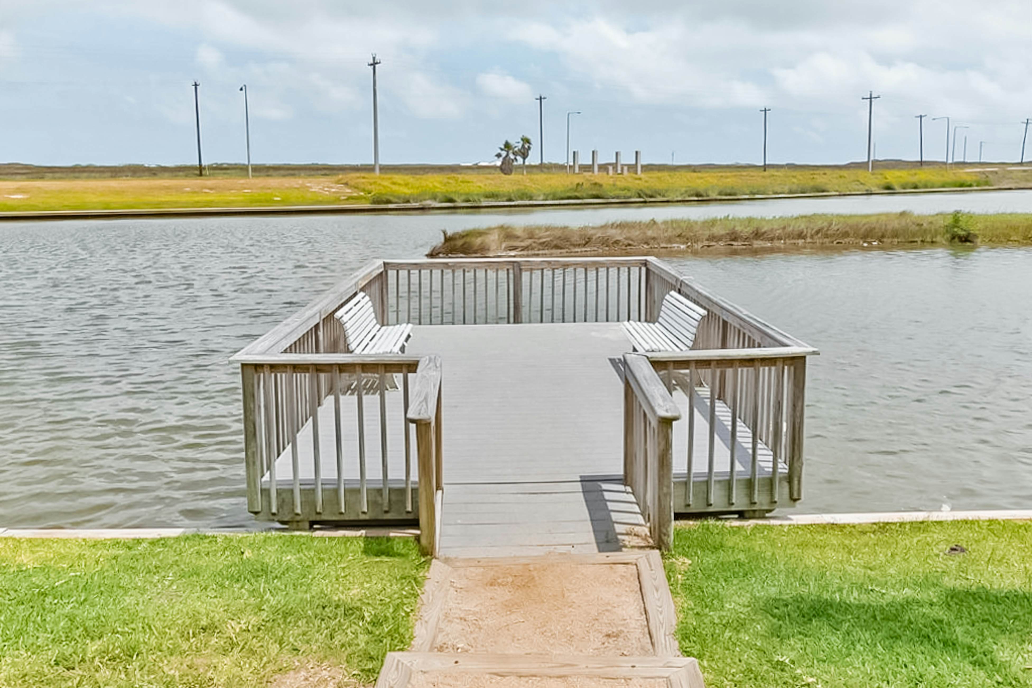 Beach Club - Ocean Breeze Retreat – Island Condo