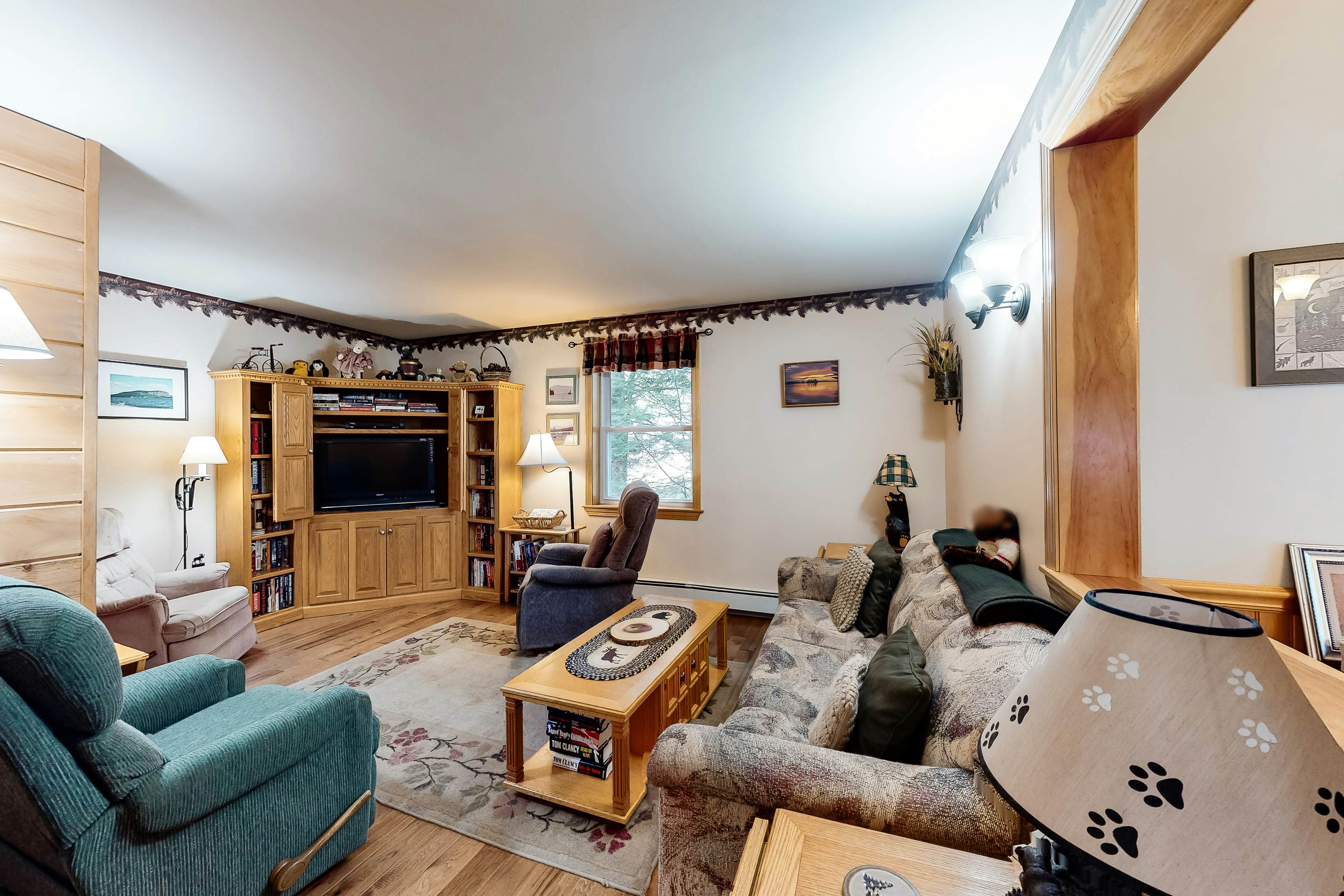 Beaver Cove Cabin 3 BD Beaver Cove, ME Vacation Rental Vacasa