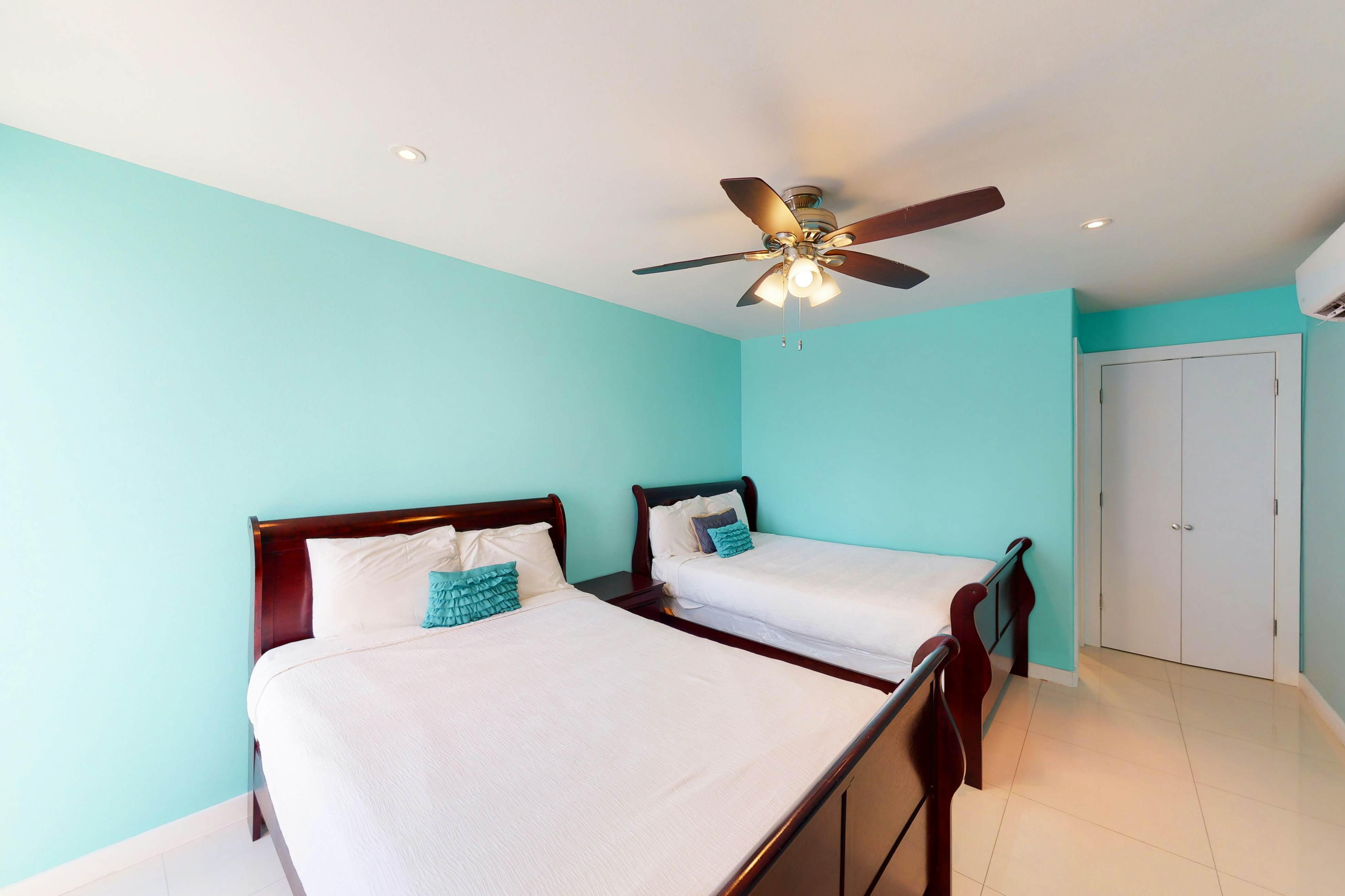 Solare Garden Villa 875F