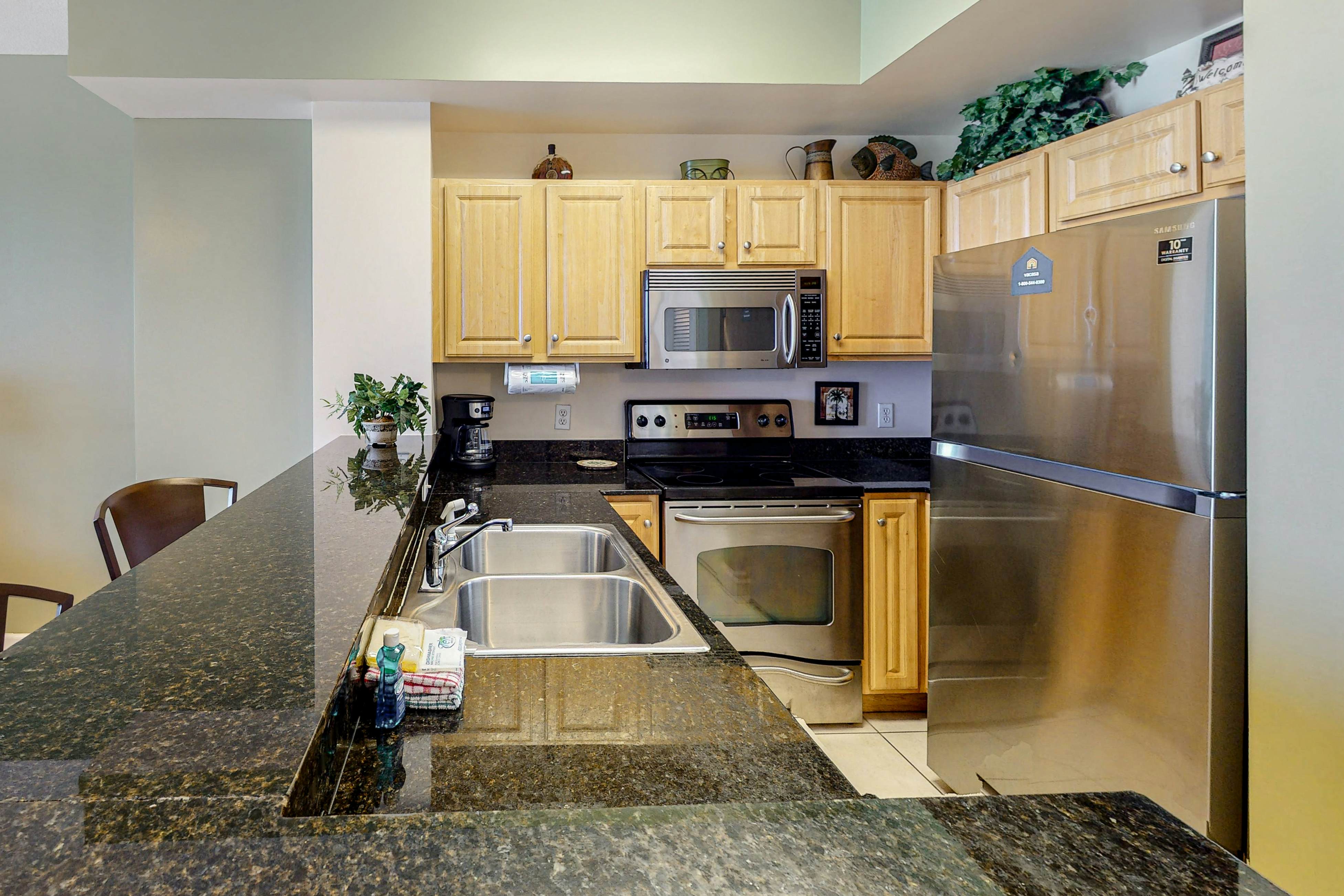 Sunrise Beach 1006 - Beachfront Condo