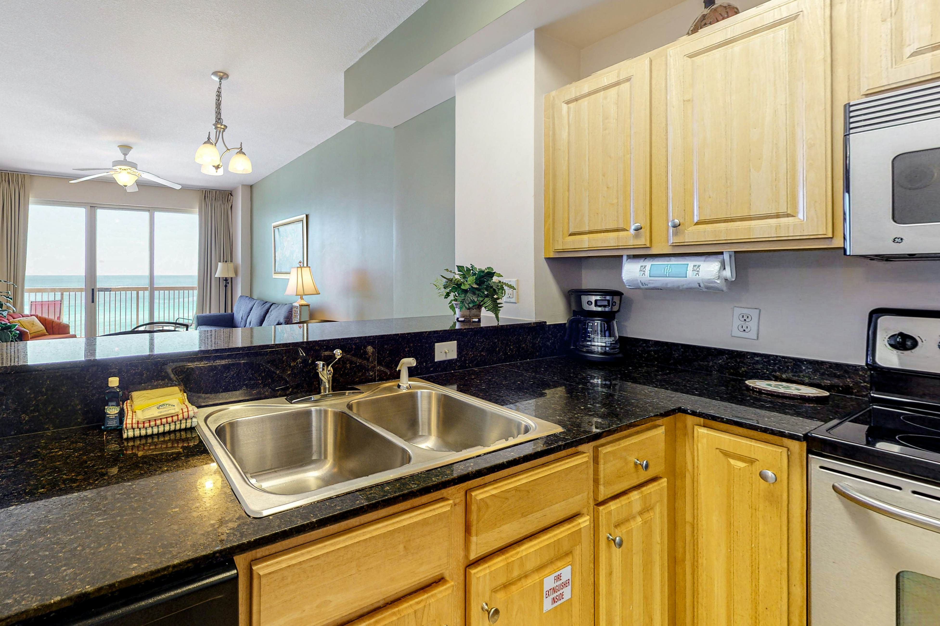 Sunrise Beach 1006 - Beachfront Condo