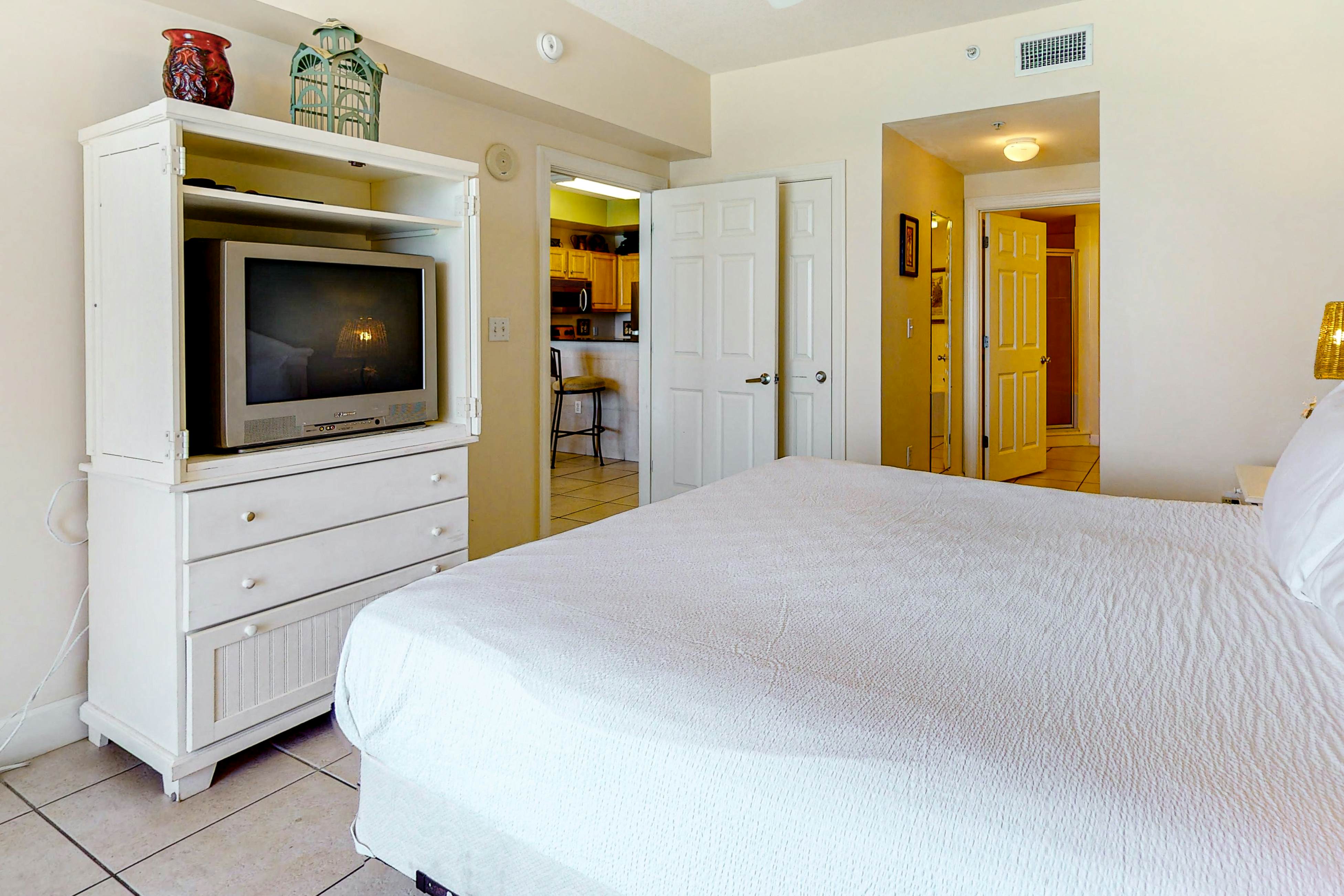 Sunrise Beach 1006 - Beachfront Condo