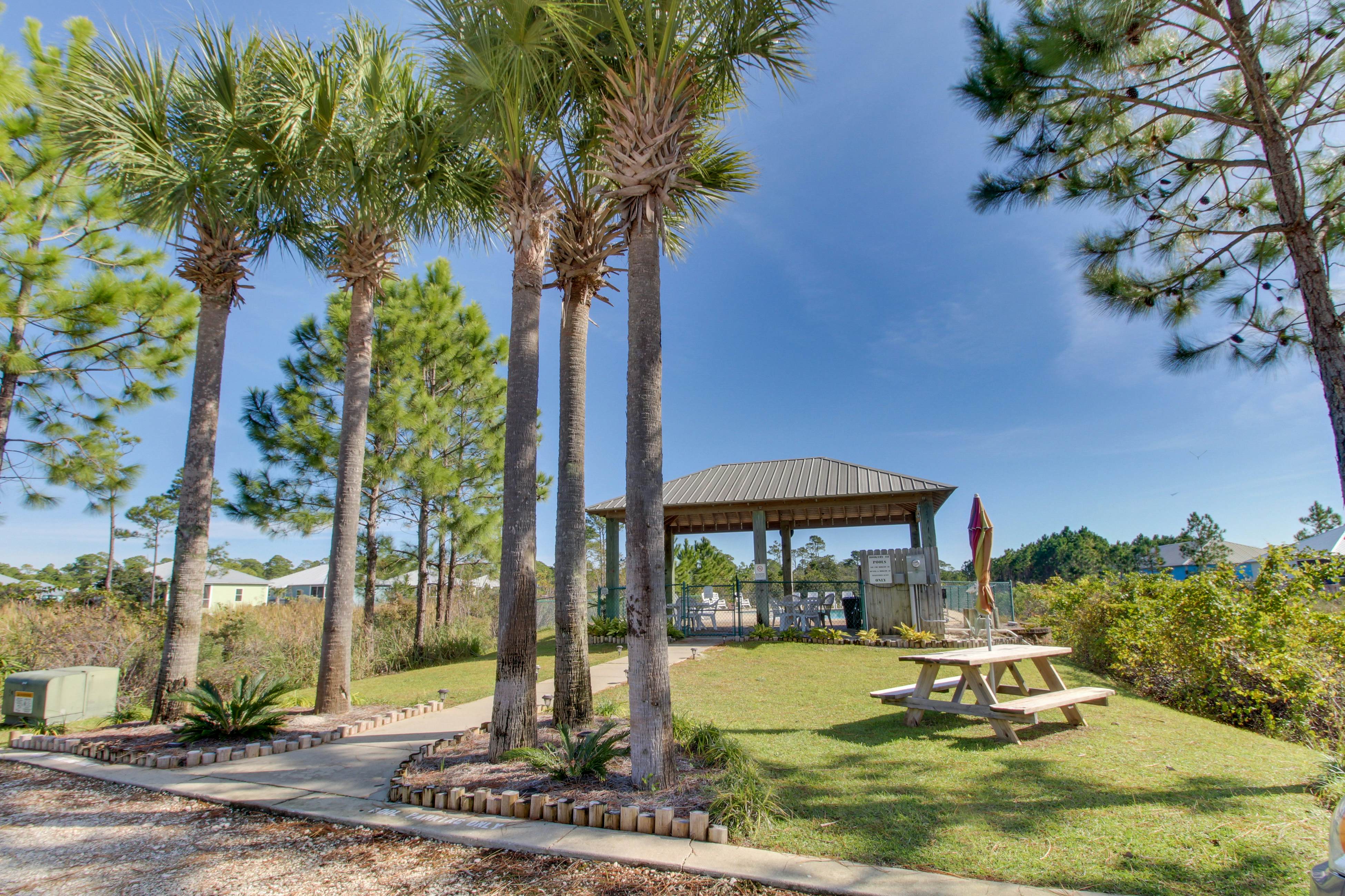 The Rookery III 4014 White Sands Cottage 3 BD Fort AL