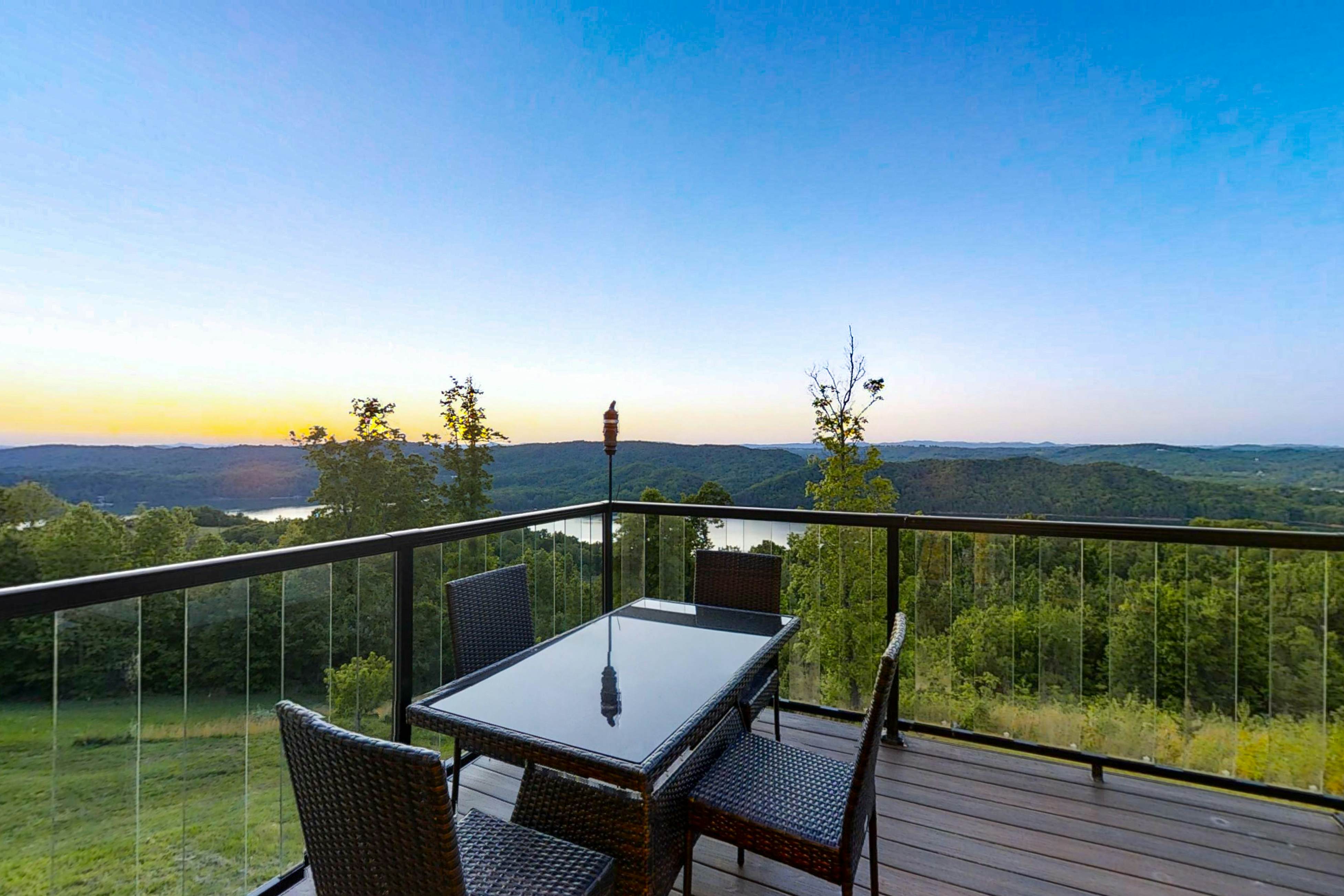 Norris Lake Cabin Rentals, Lake House Rentals Vacasa