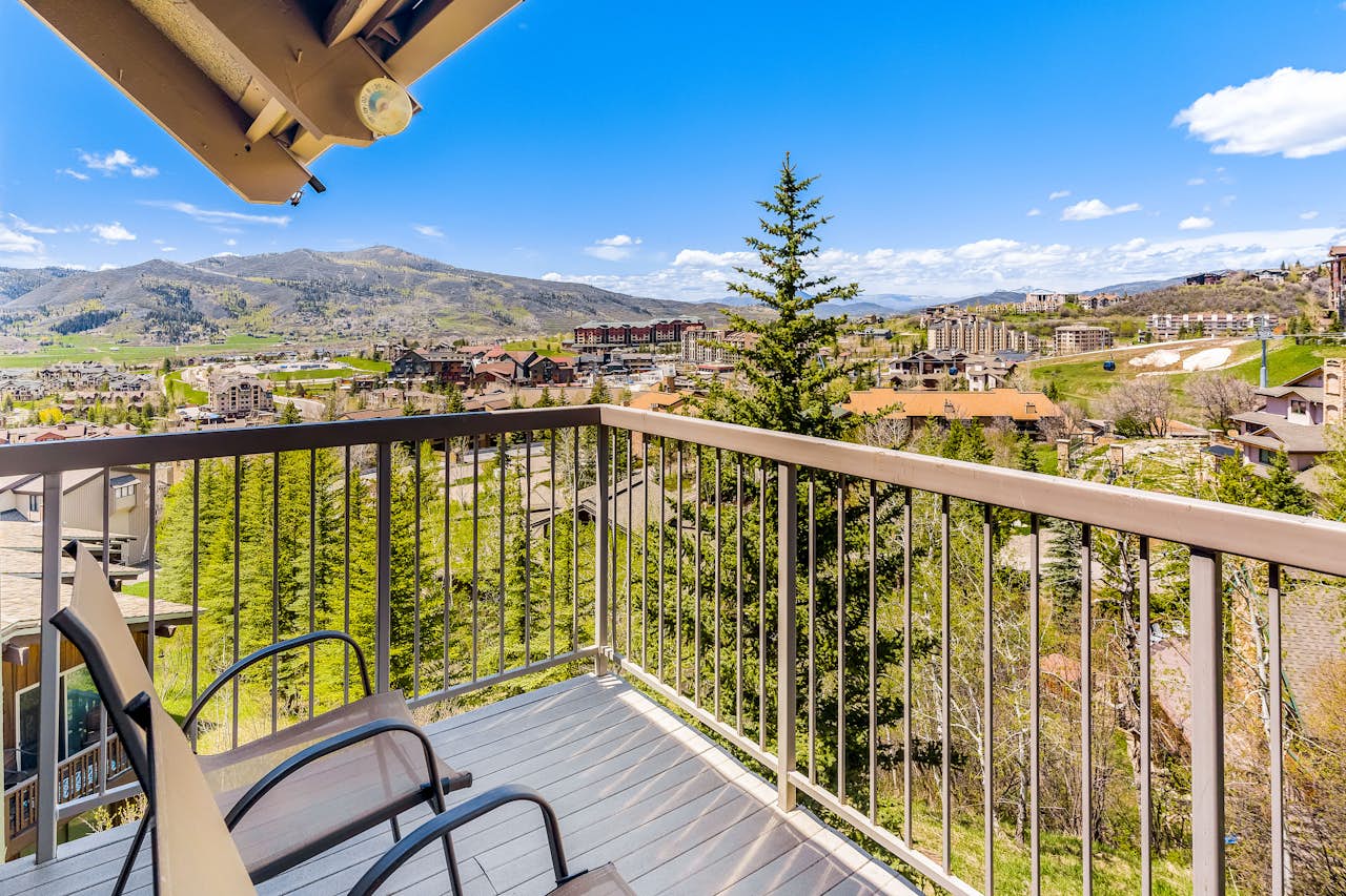 Yampa View 409 3 BD Steamboat Springs, CO Vacation Rental Vacasa