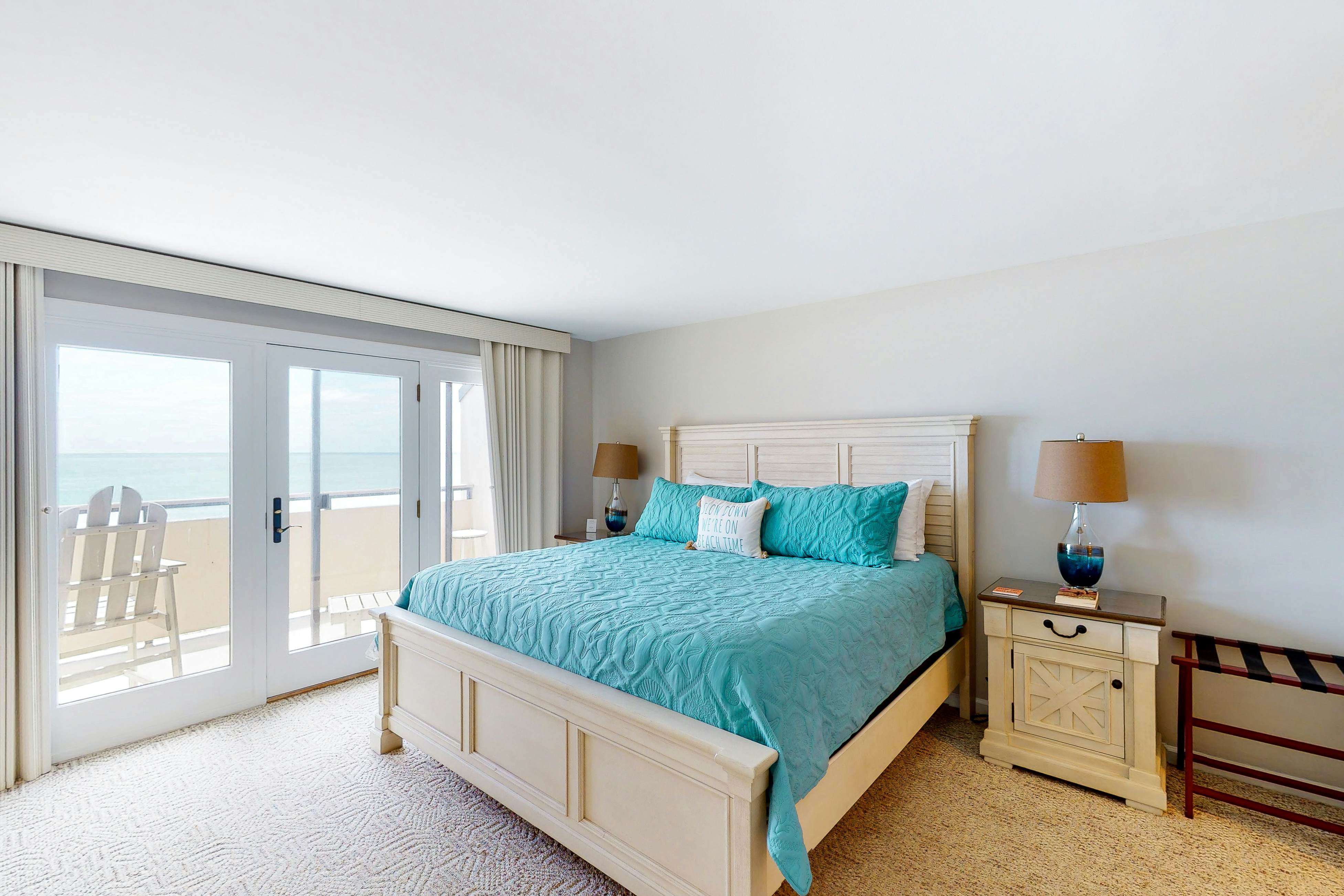 Beachwalk 302 3 BD Pine Knoll Shores, NC Vacation Rental Vacasa