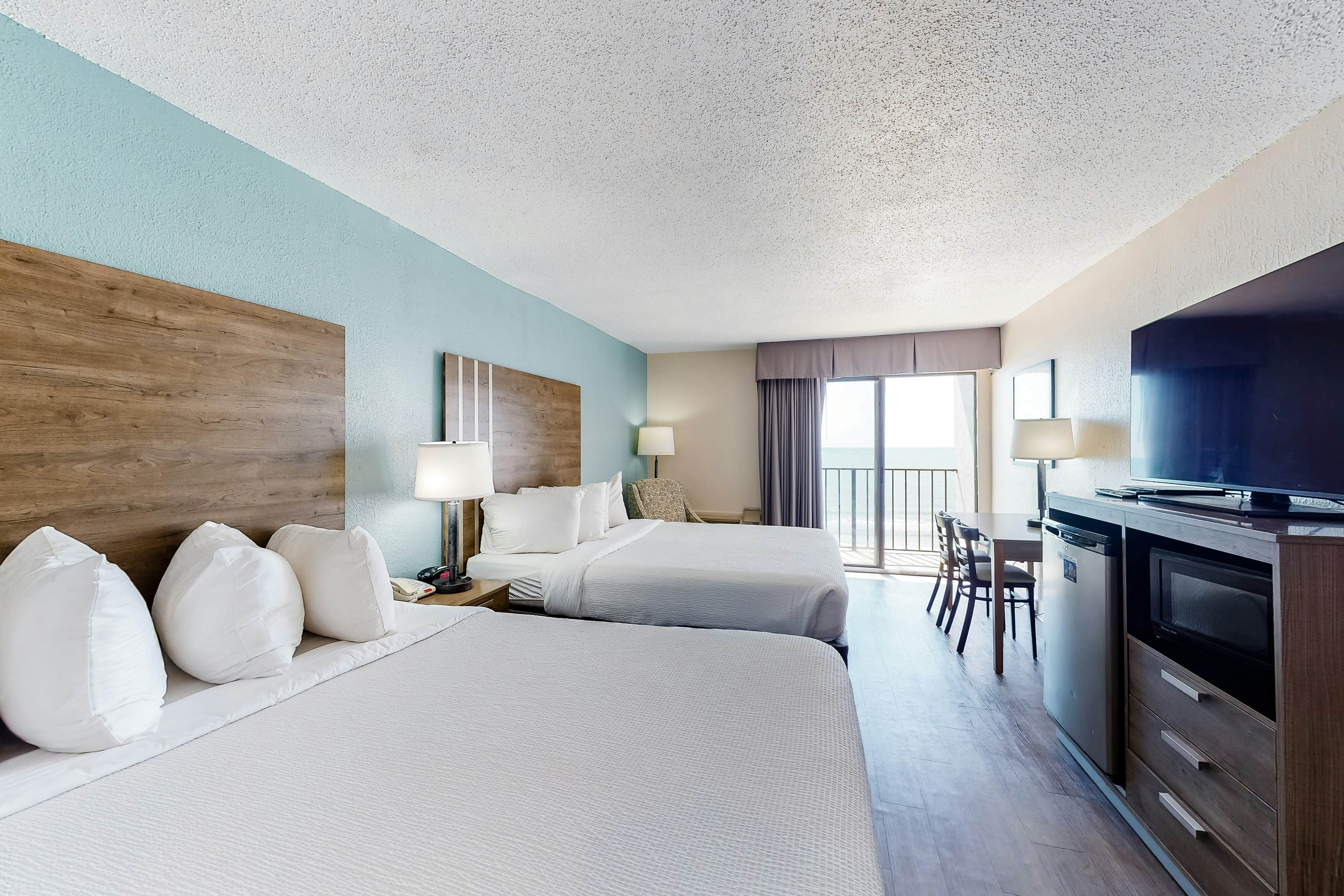 Carolinian Beach Resort 0705