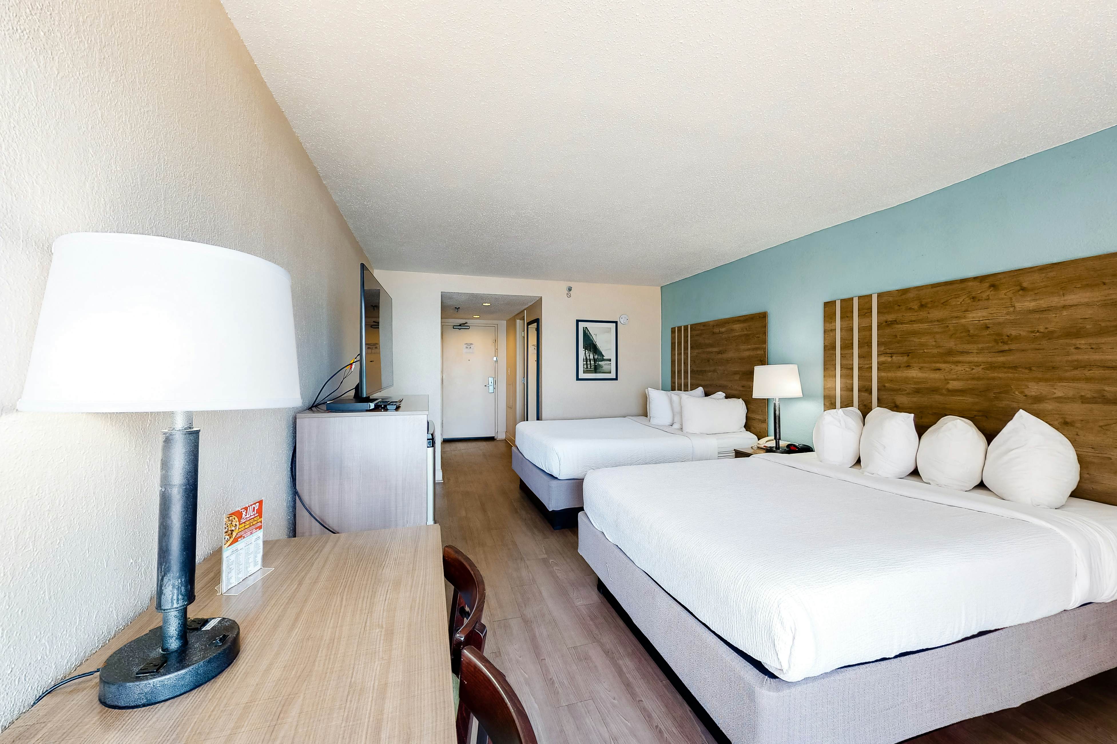 Carolinian Beach Resort 0705