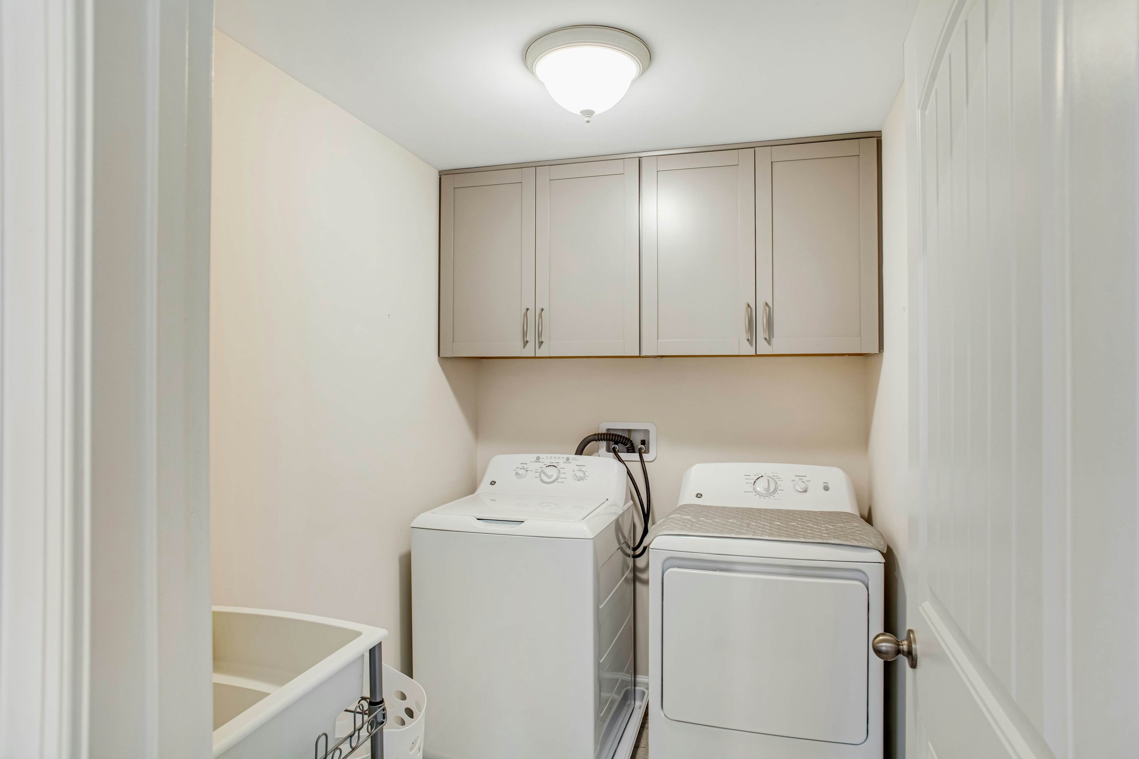 Ocean View Beach Club - 2 Middlesex Dr