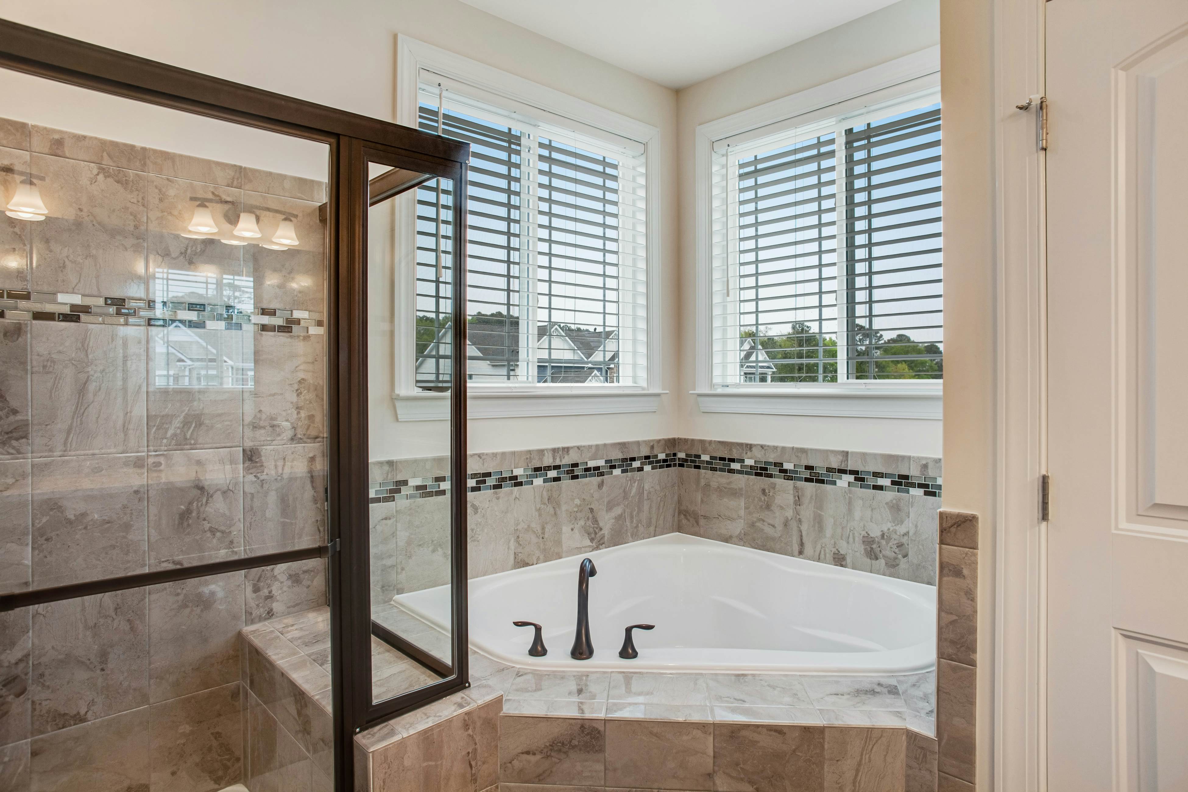 Ocean View Beach Club - 2 Middlesex Dr