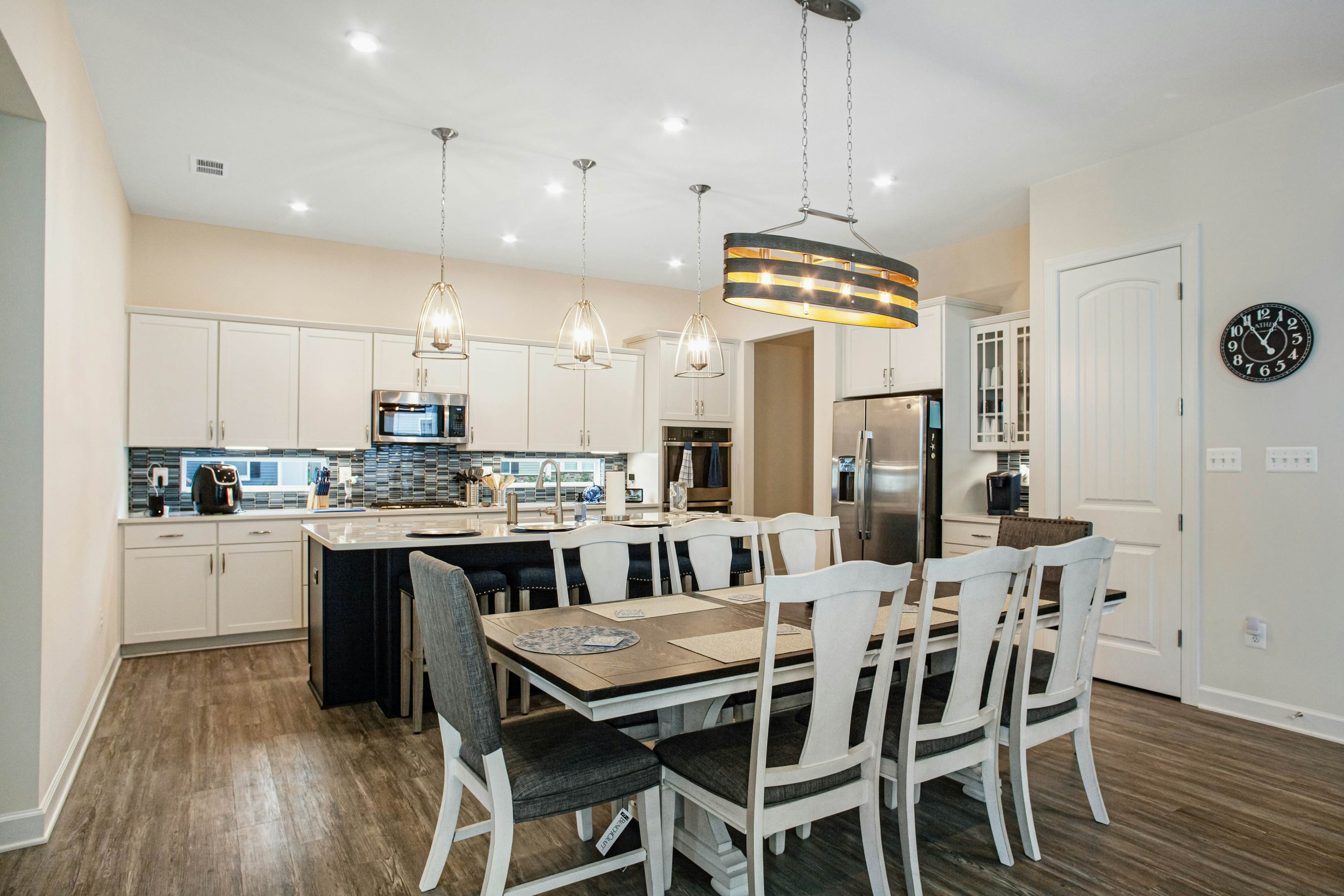 Ocean View Beach Club - 2 Middlesex Dr