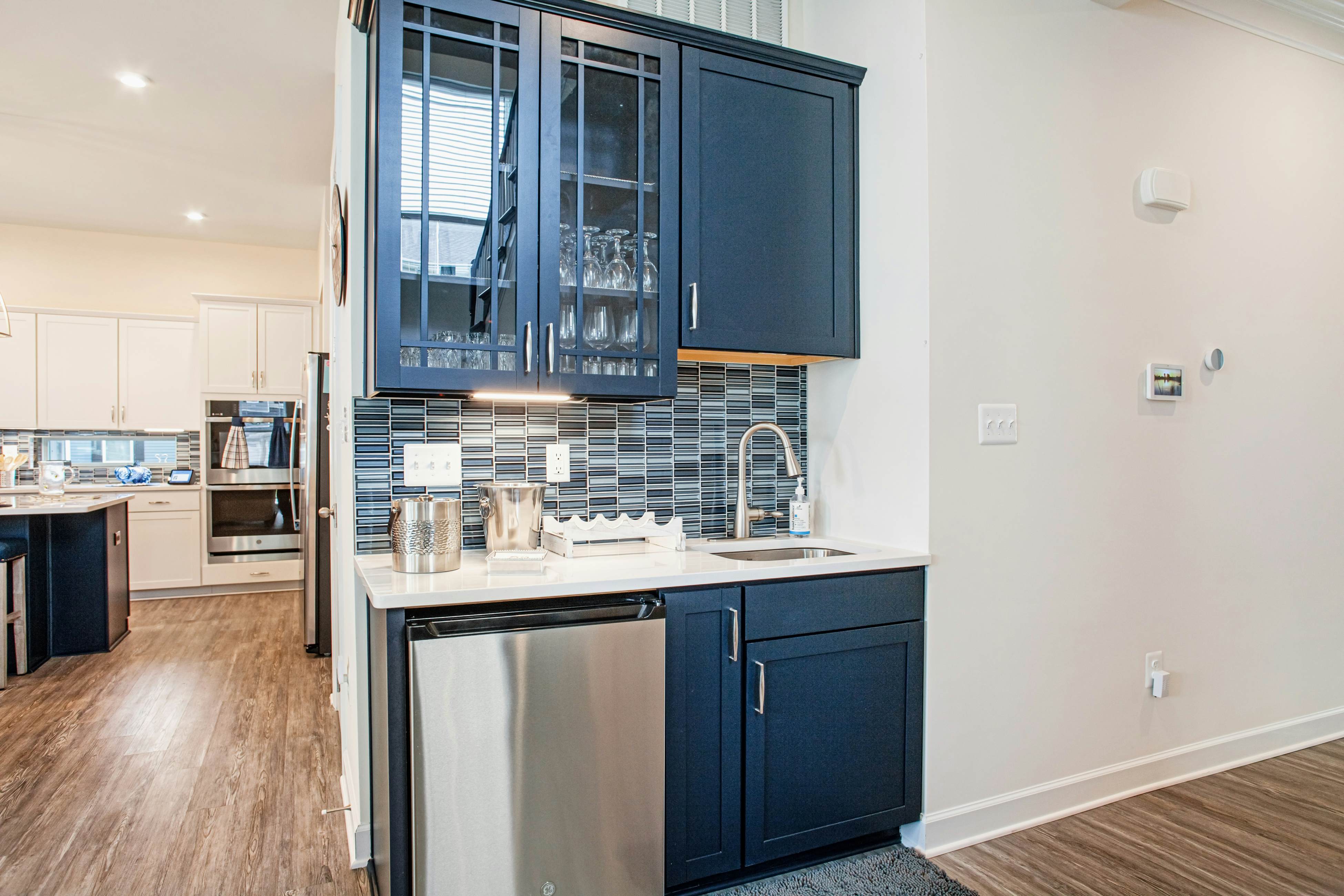 Ocean View Beach Club - 2 Middlesex Dr