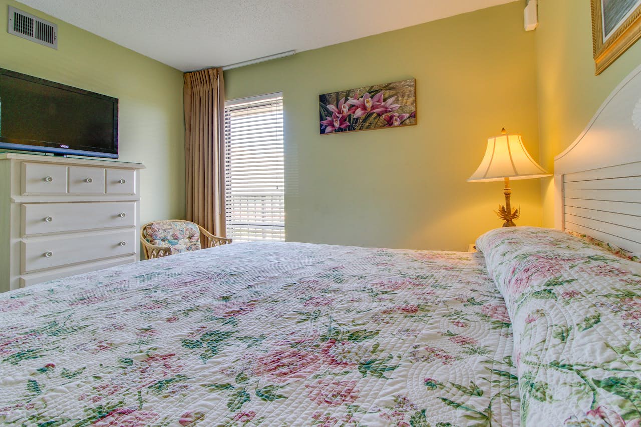 Edgewater Beach Resort T3 1105 2 Bd Vacation Rental In