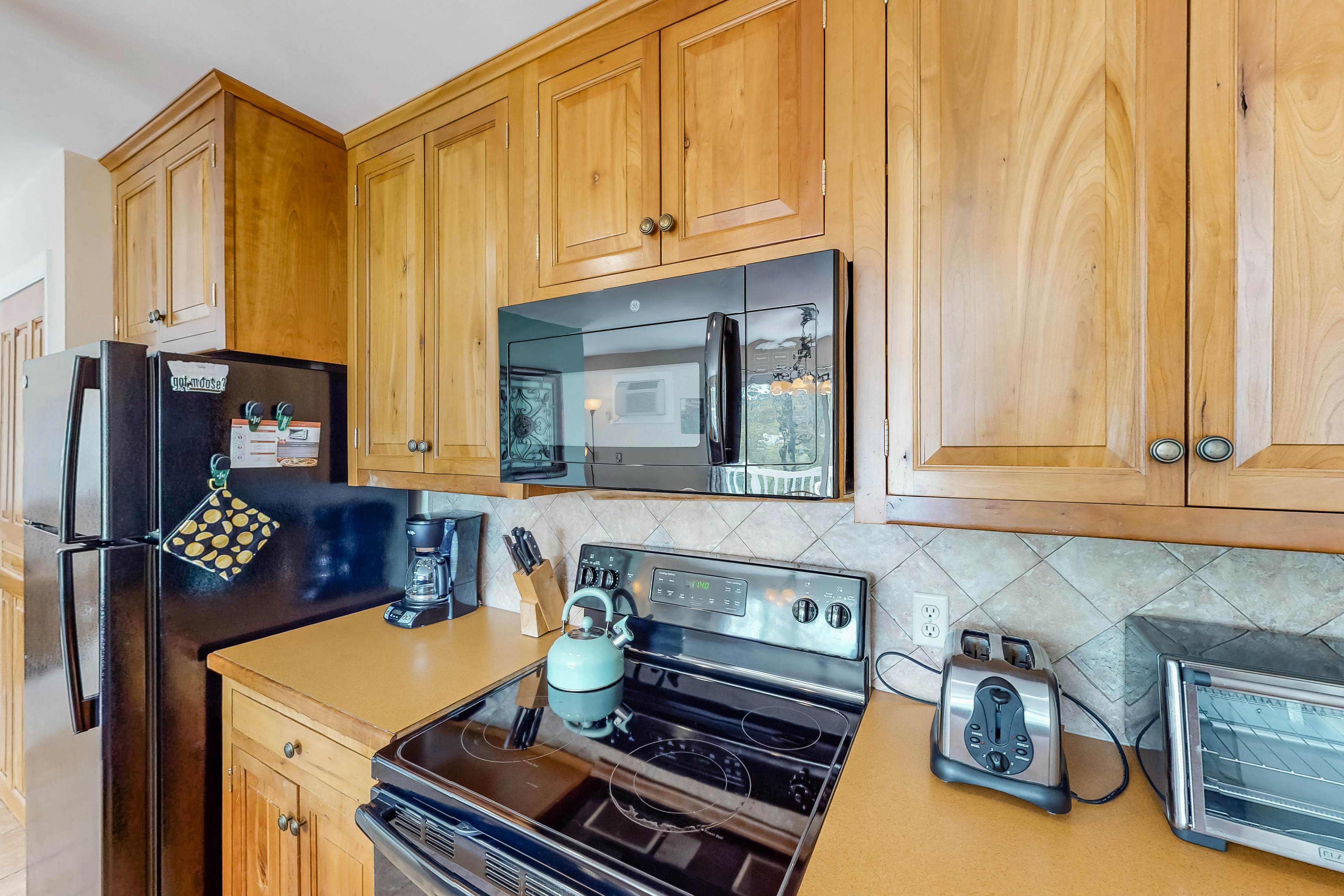 Mountainside Resort J203