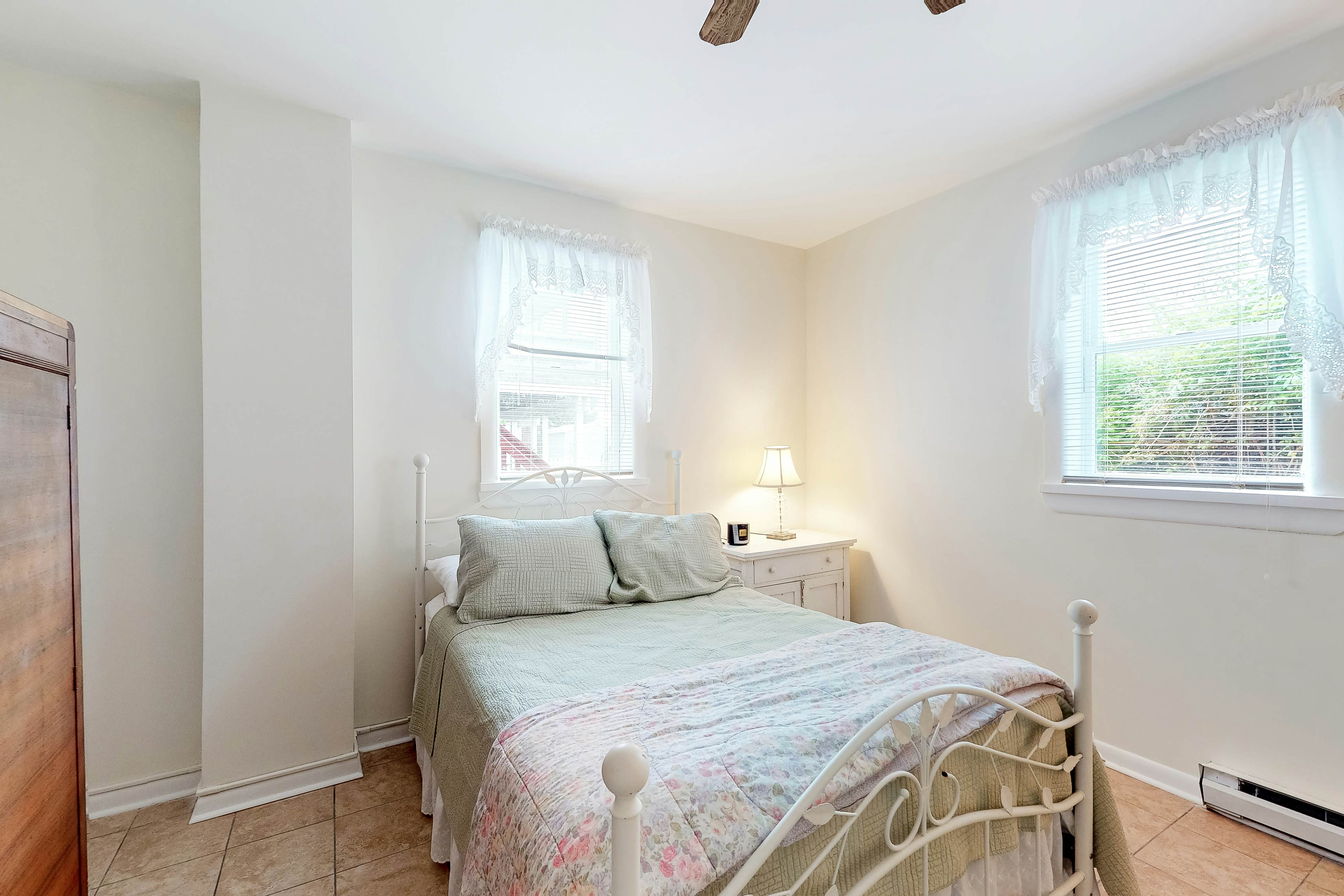 Fenwick Island 20 W Maryland Ave. 4 BD Fenwick Island, DE Vacation