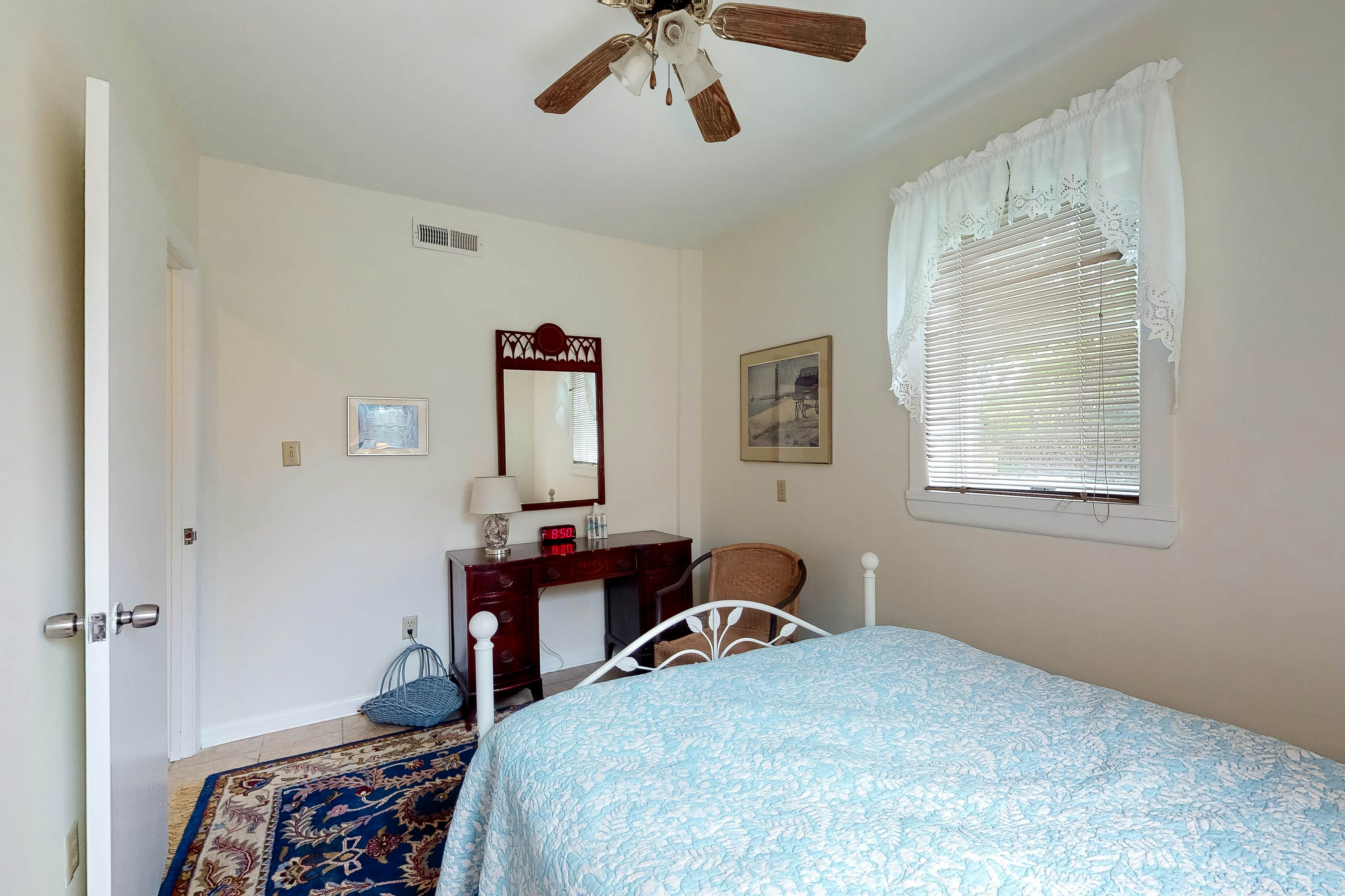 Fenwick Island 20 W Maryland Ave. 4 BD Fenwick Island, DE Vacation