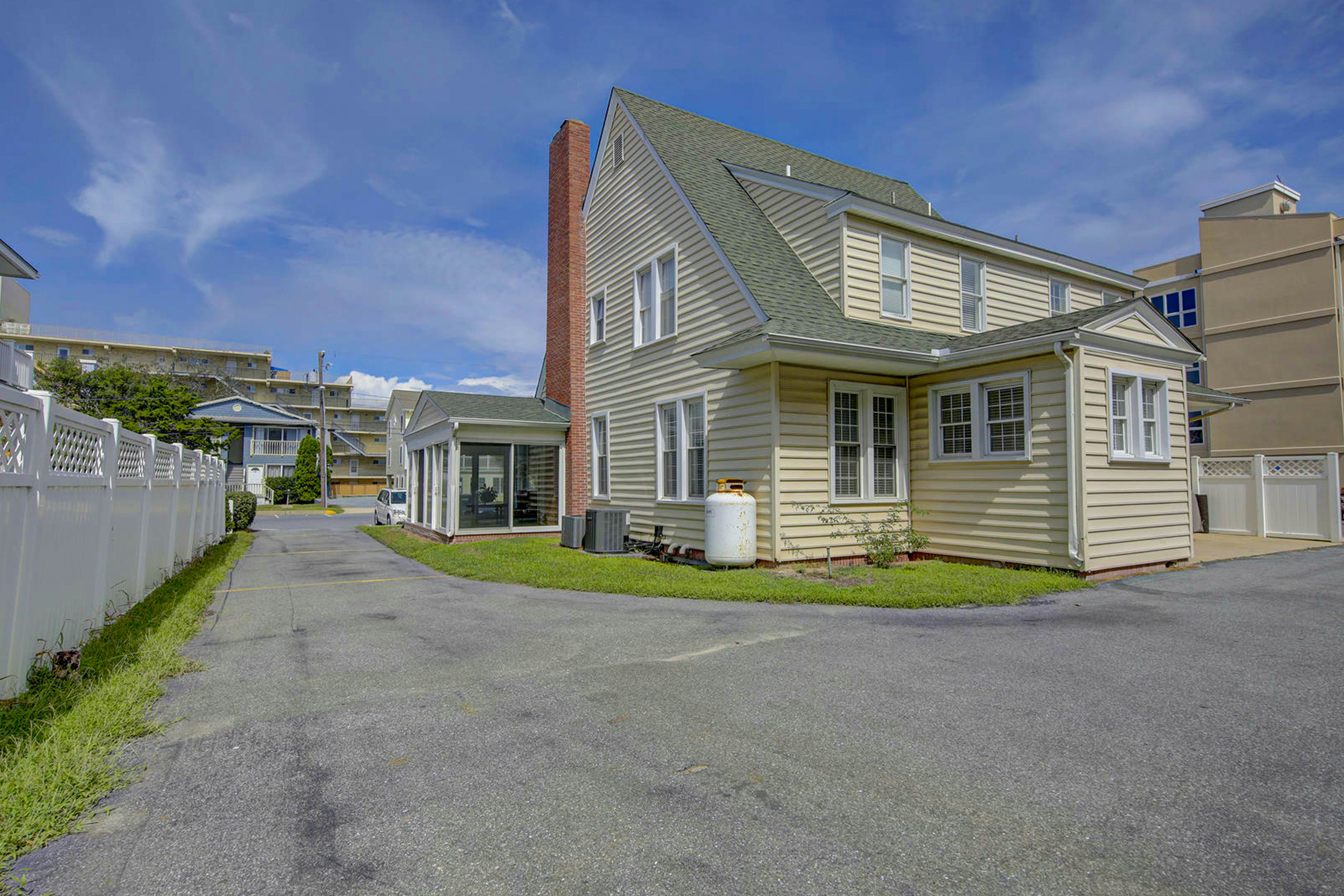 Town of Rehoboth Beach 4 Maryland Ave 4 BD Rehoboth Beach, DE