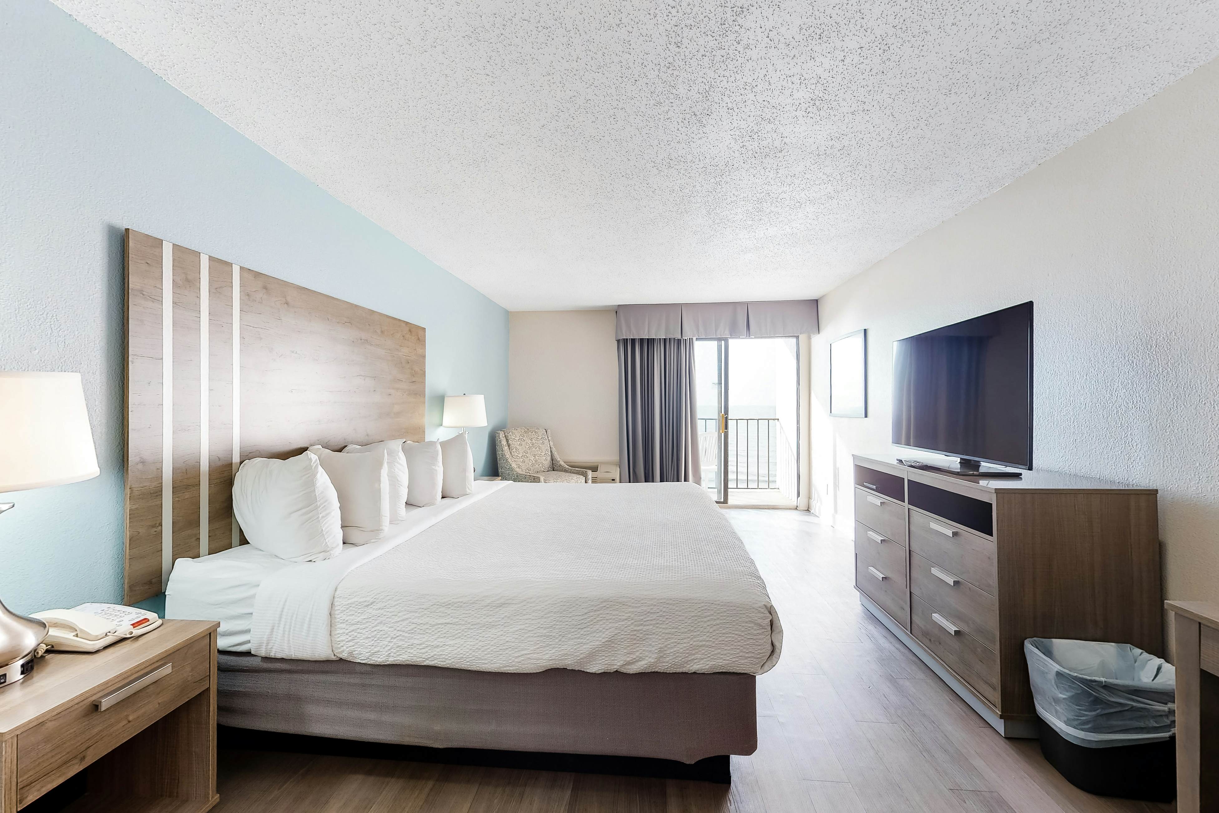 Carolinian Beach Resort 0904