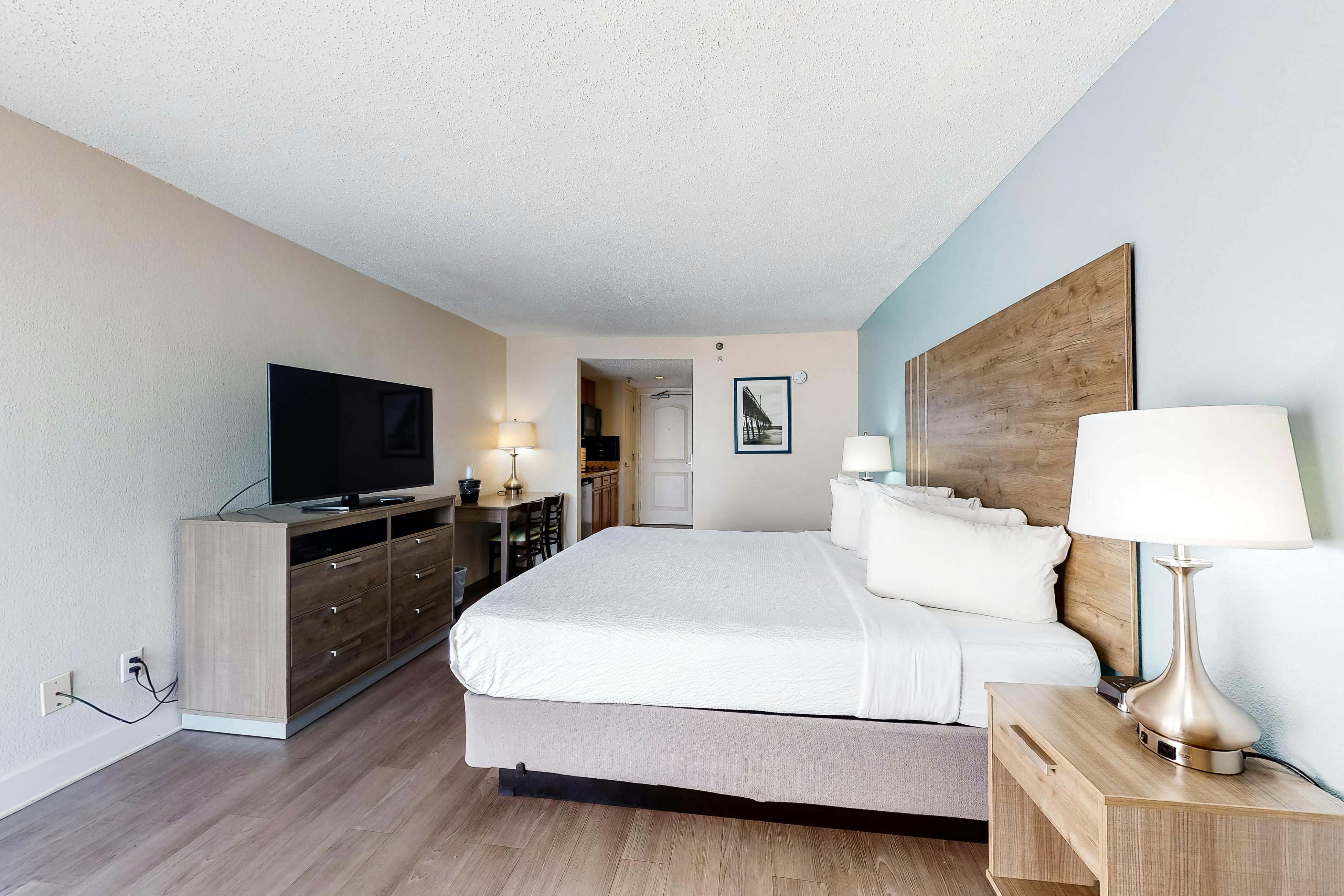 Carolinian Beach Resort 0904