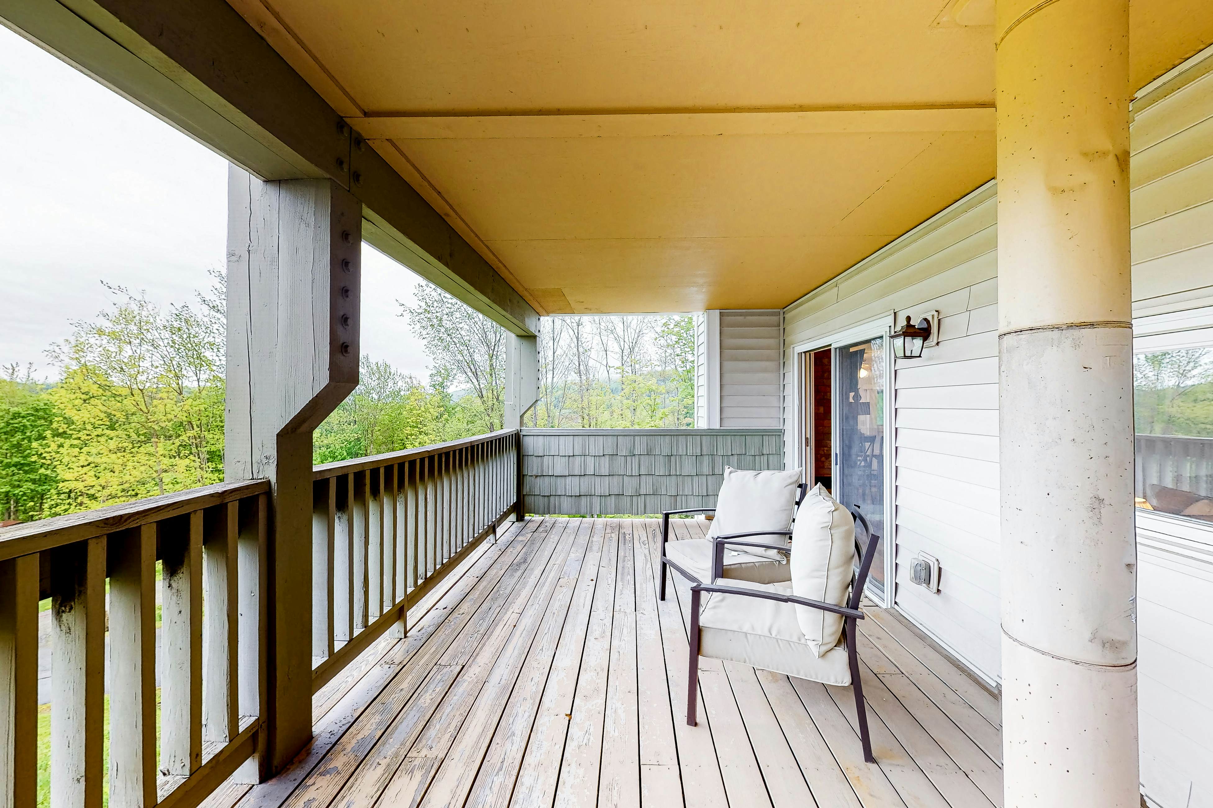 Mountainside Resort B202