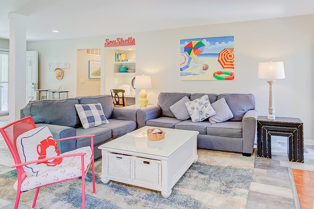 Newly-renovated condo w/ lagoon views, shared pool, & tennis courts — Hilton Head, SC — vacation rental