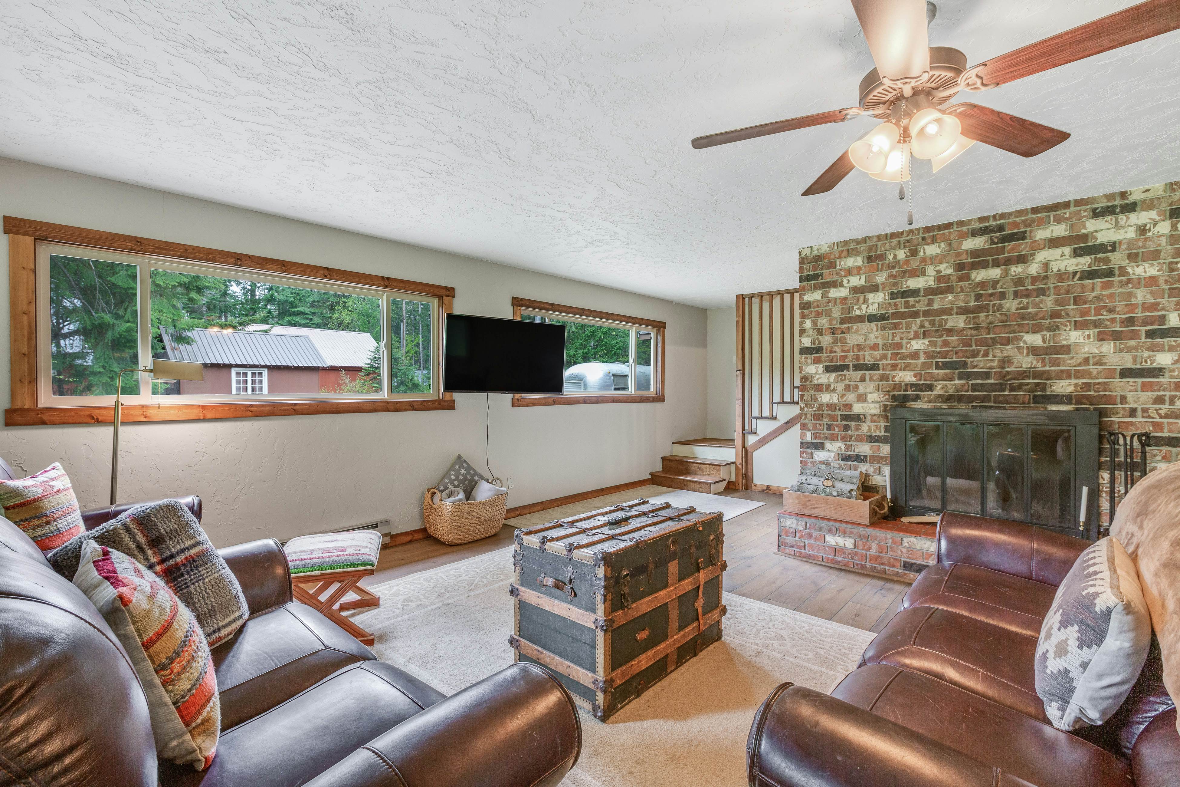 Riverfront Retreat at Lavender Lake