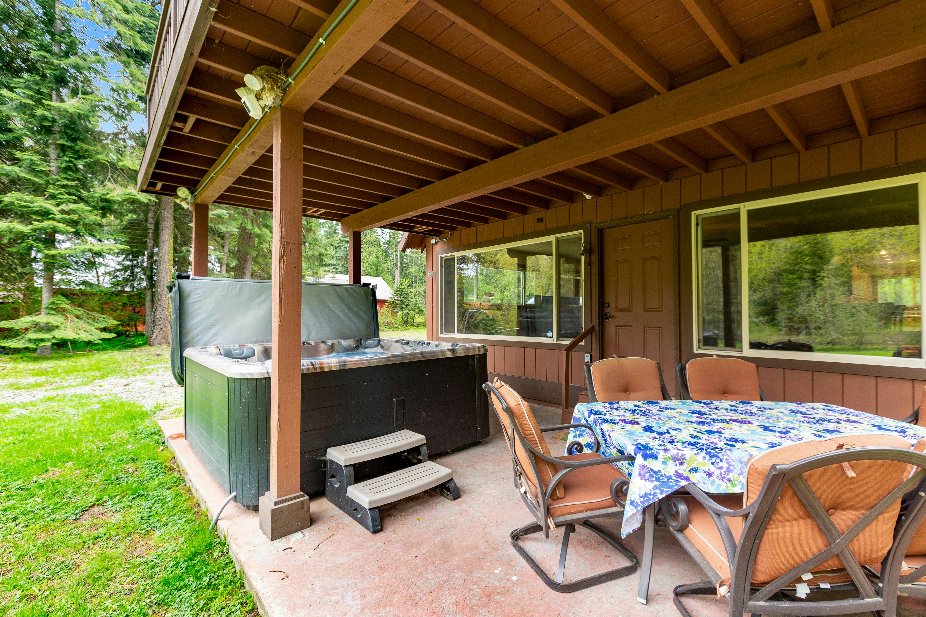 Riverfront Retreat at Lavender Lake