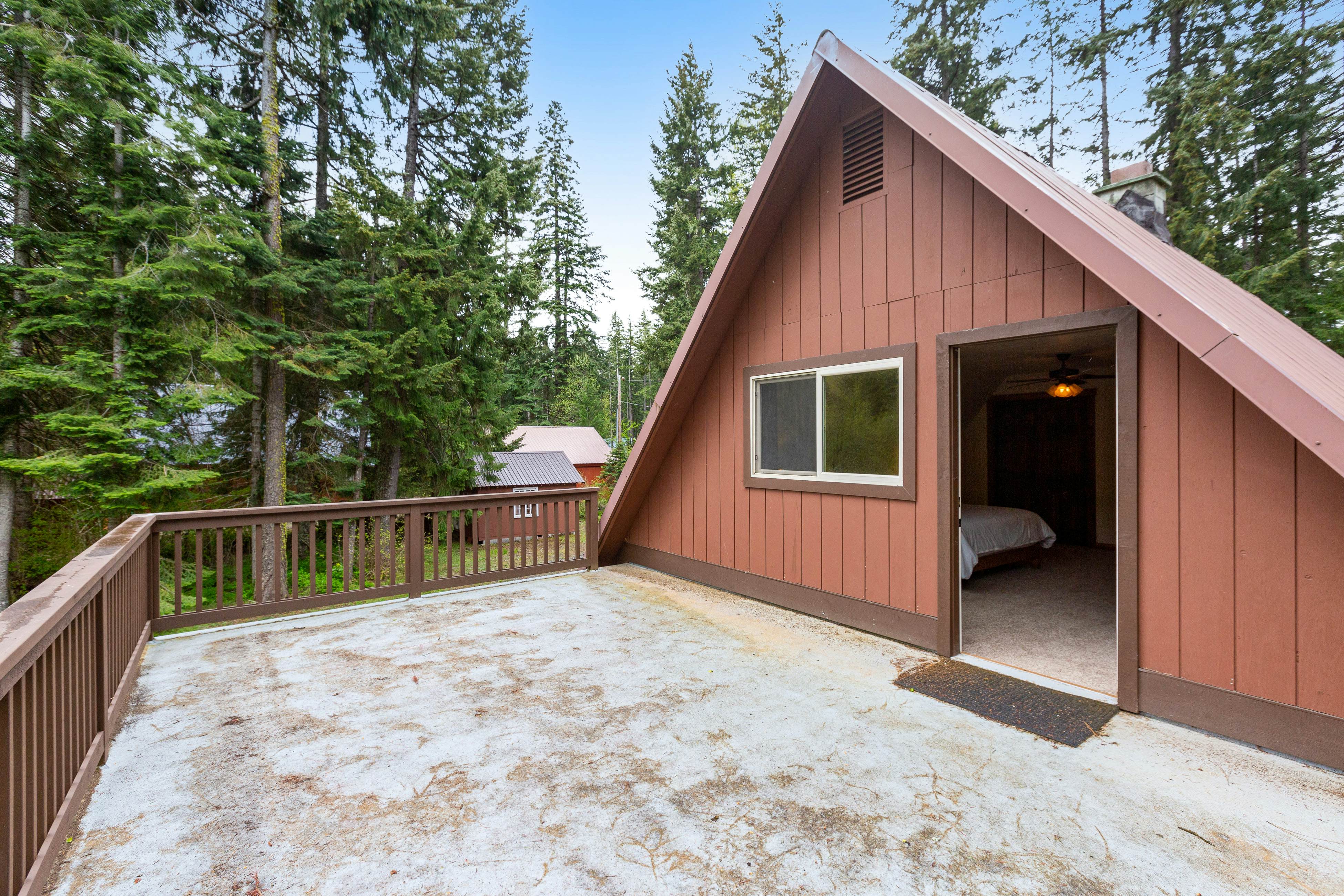 Riverfront Retreat at Lavender Lake