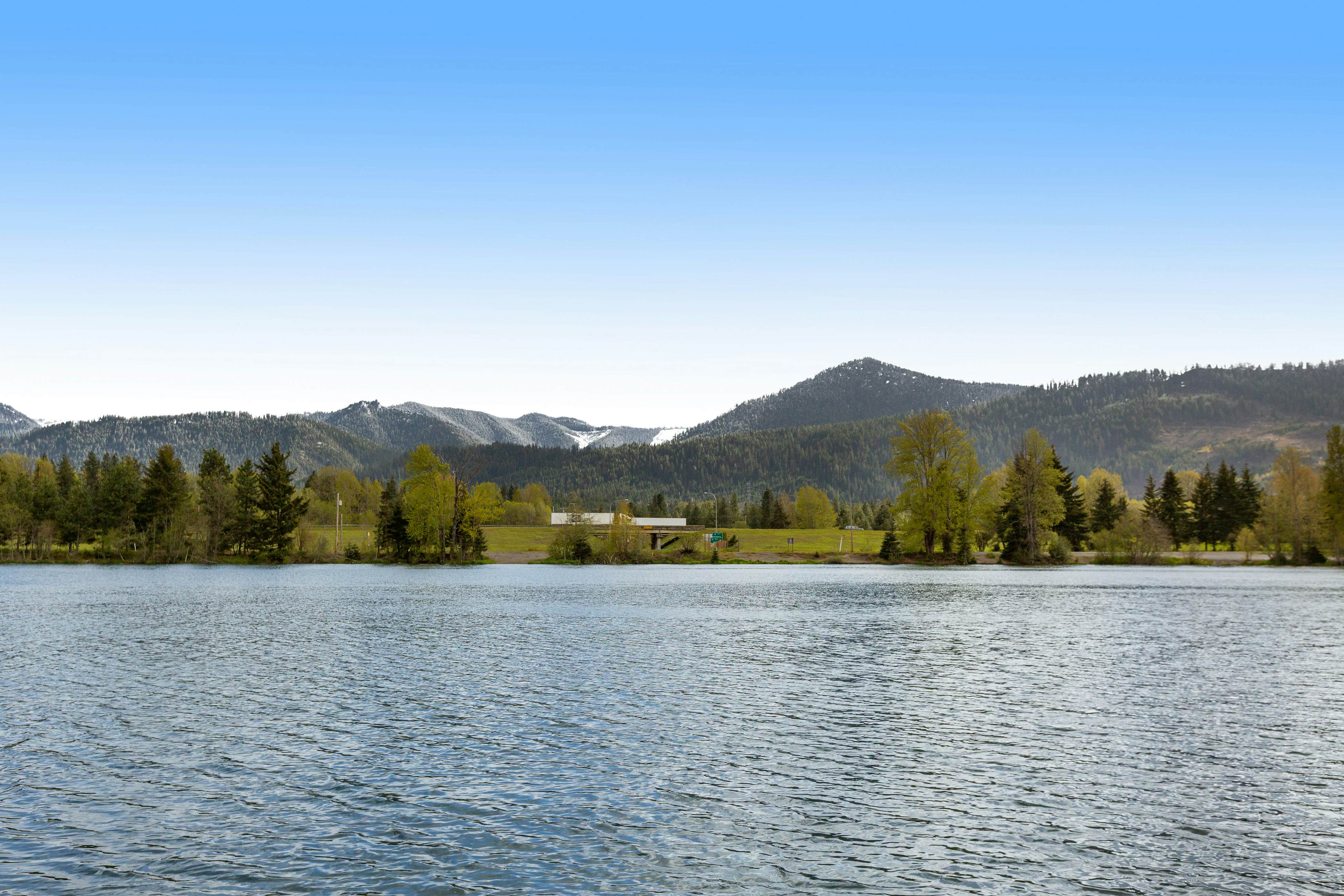 Riverfront Retreat at Lavender Lake