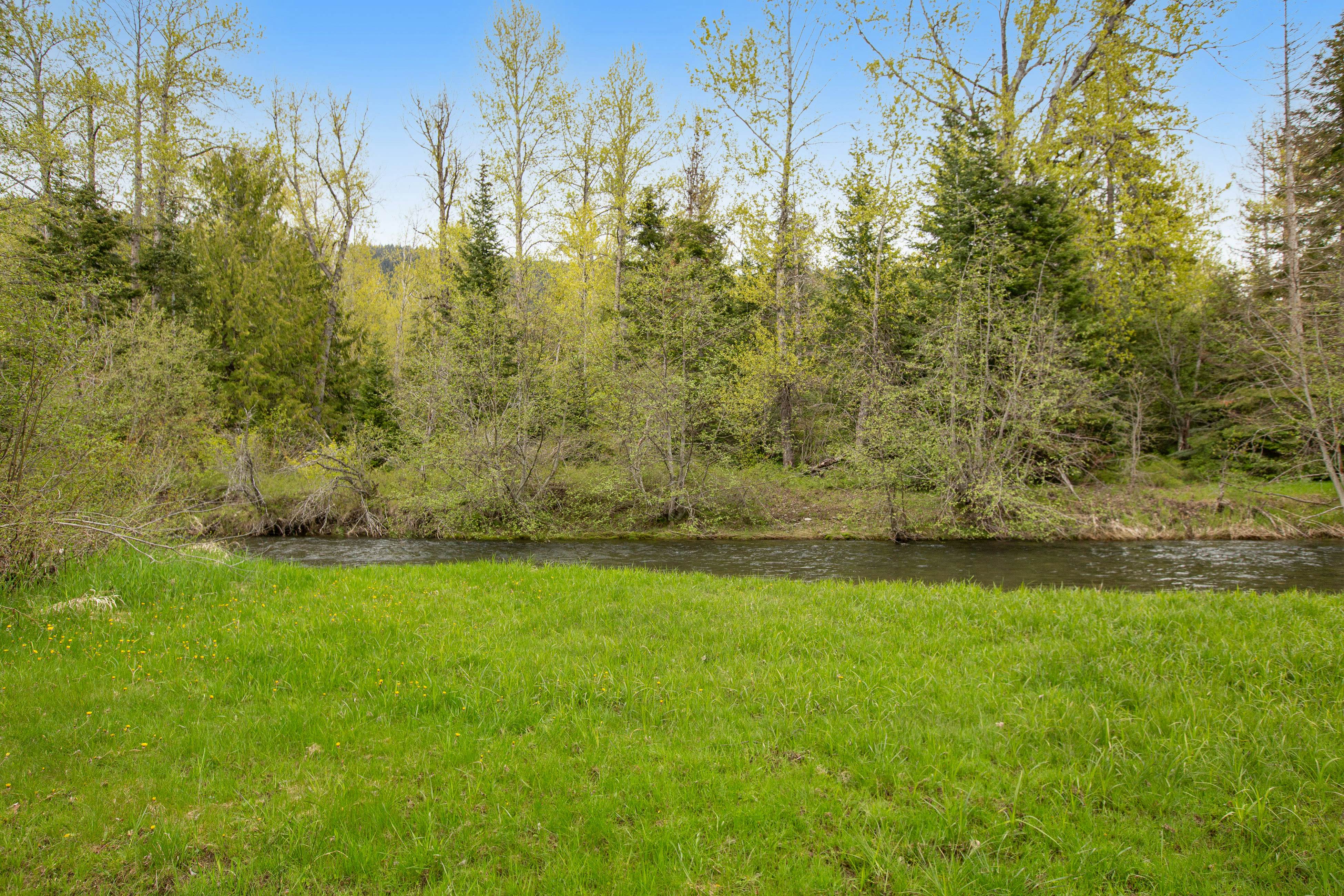 Riverfront Retreat at Lavender Lake