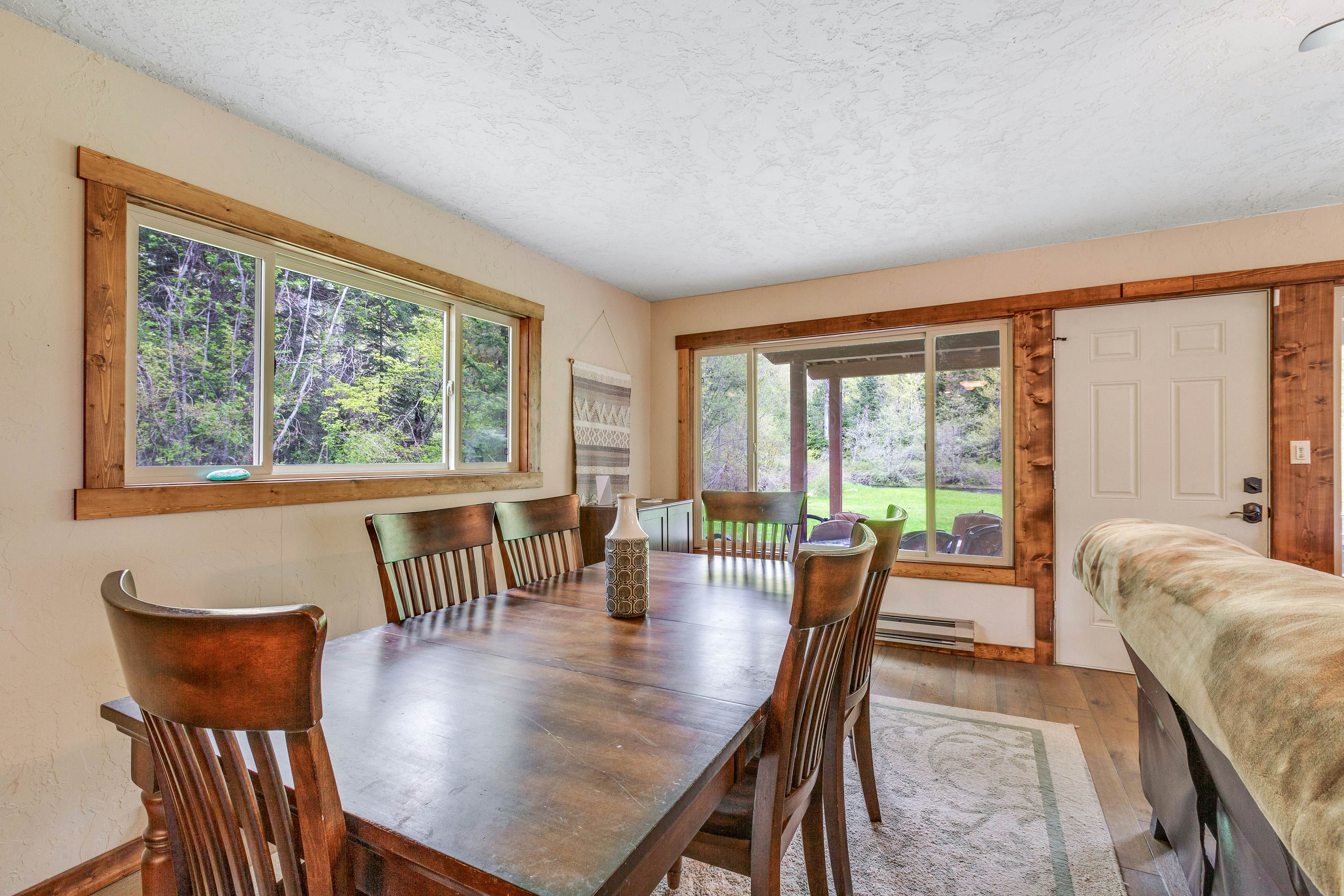 Riverfront Retreat at Lavender Lake