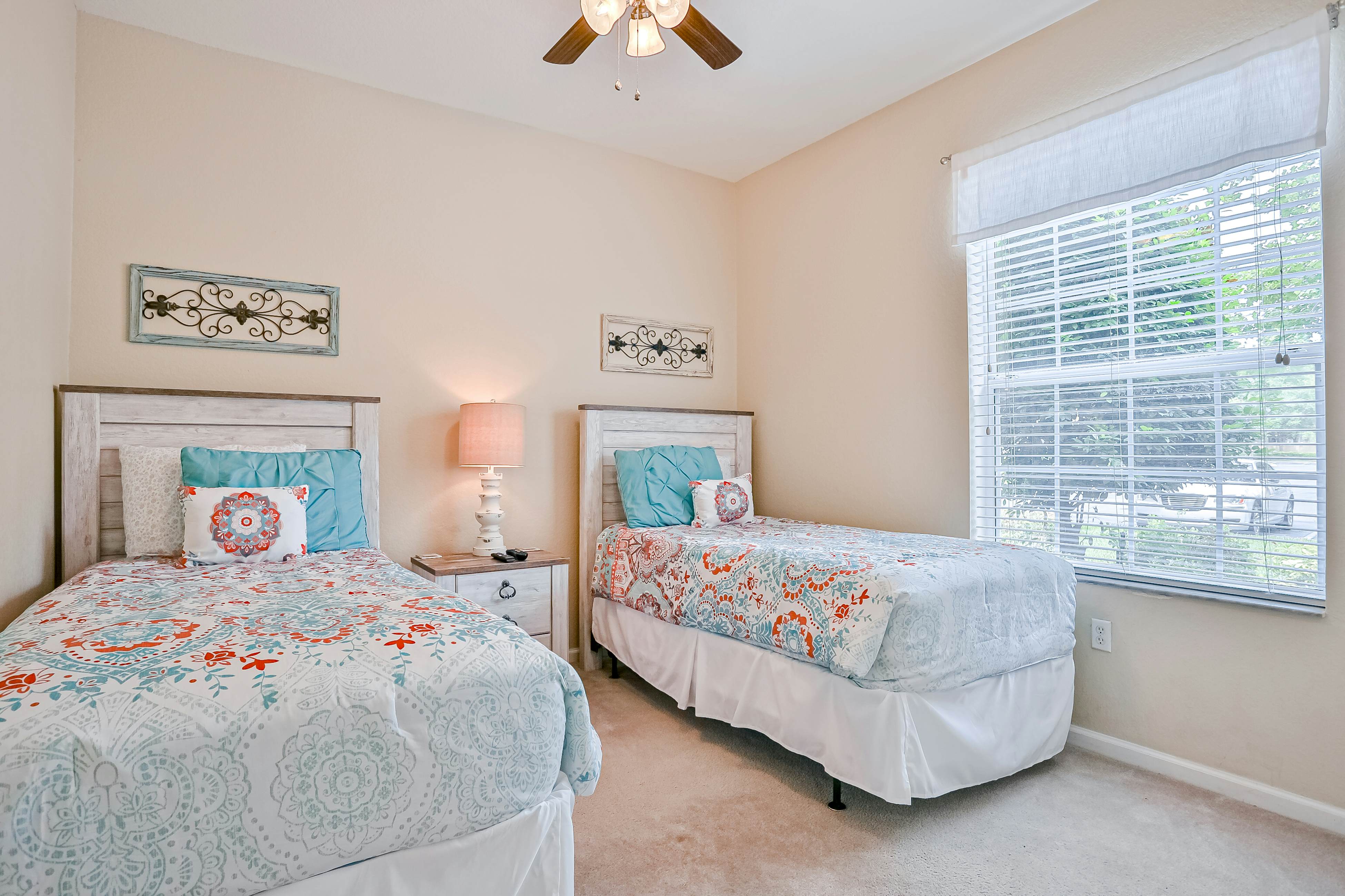 Yellow Starfish - Windsor Hills