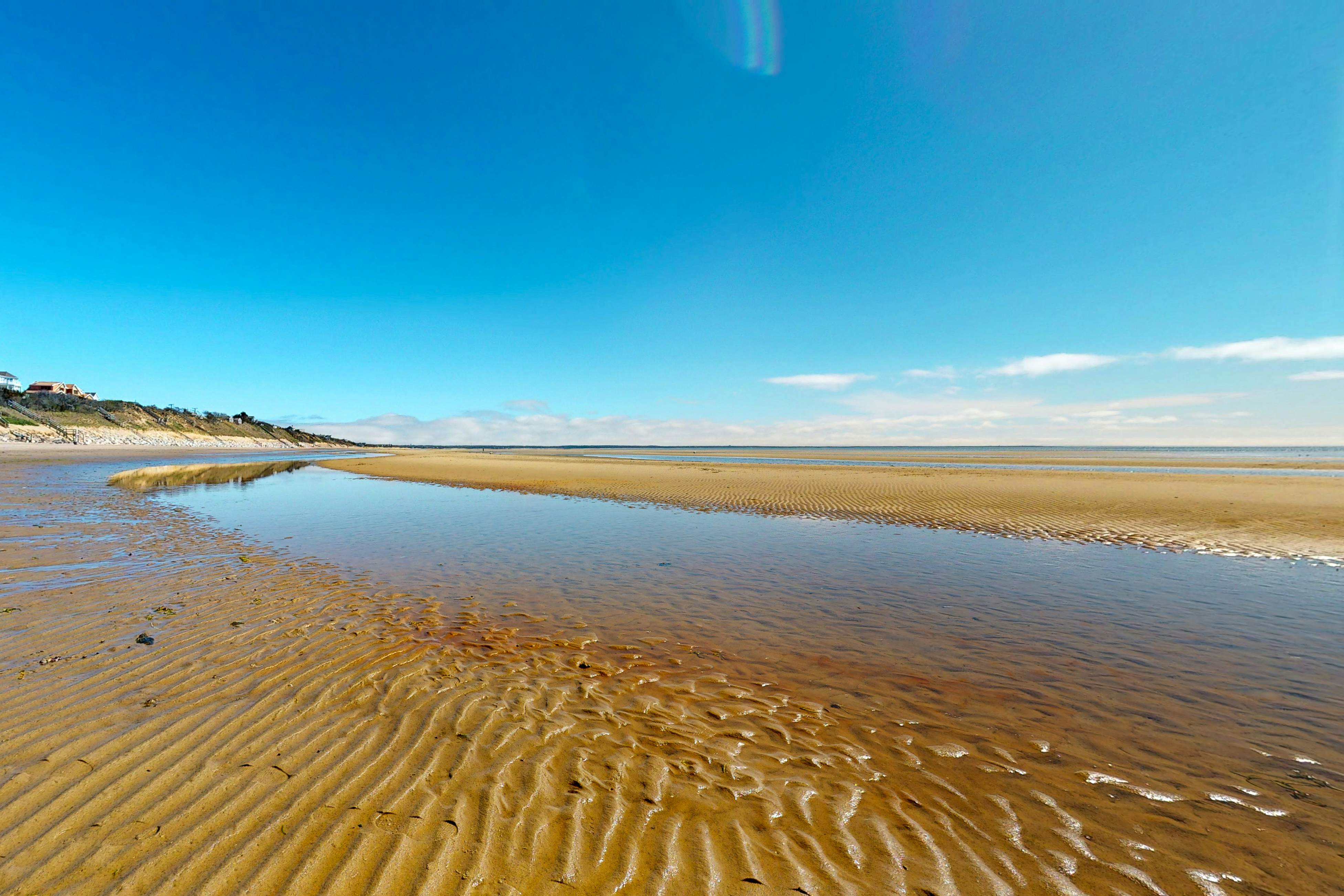 The Tranquil Heron Cottage