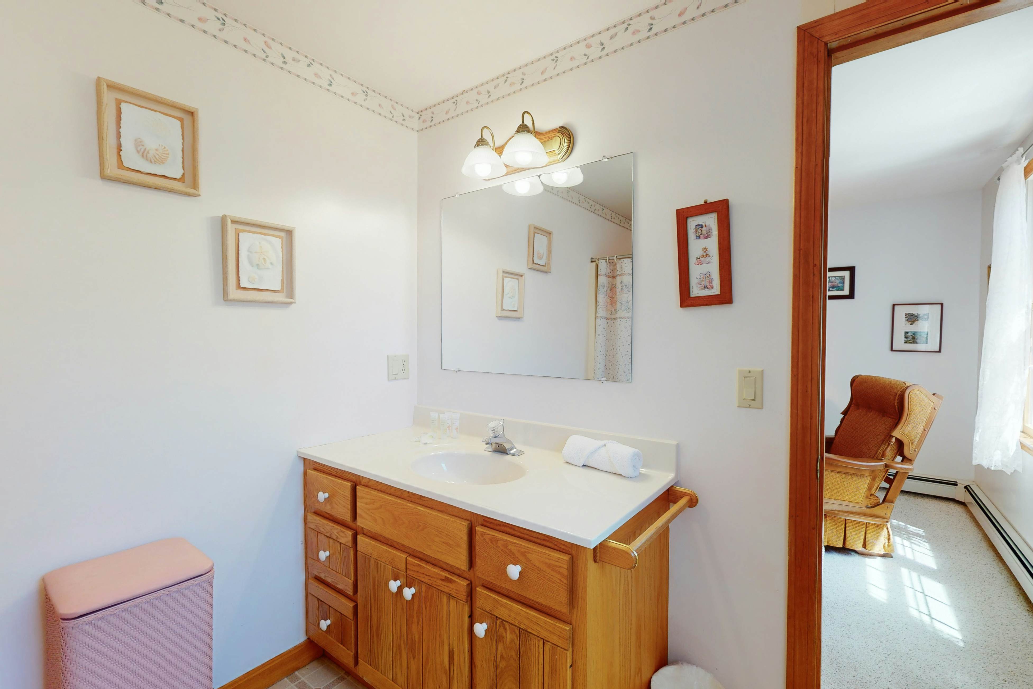 The Tranquil Heron Cottage