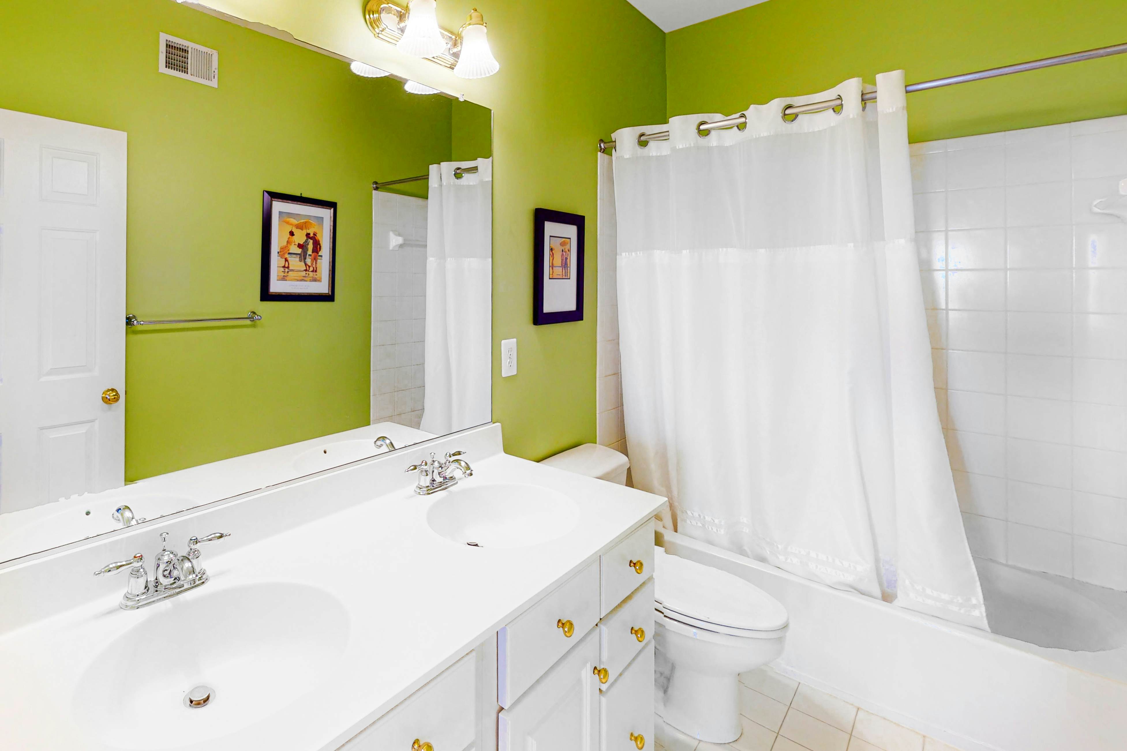 Sunset Island - Beachside Mews 1 & 2