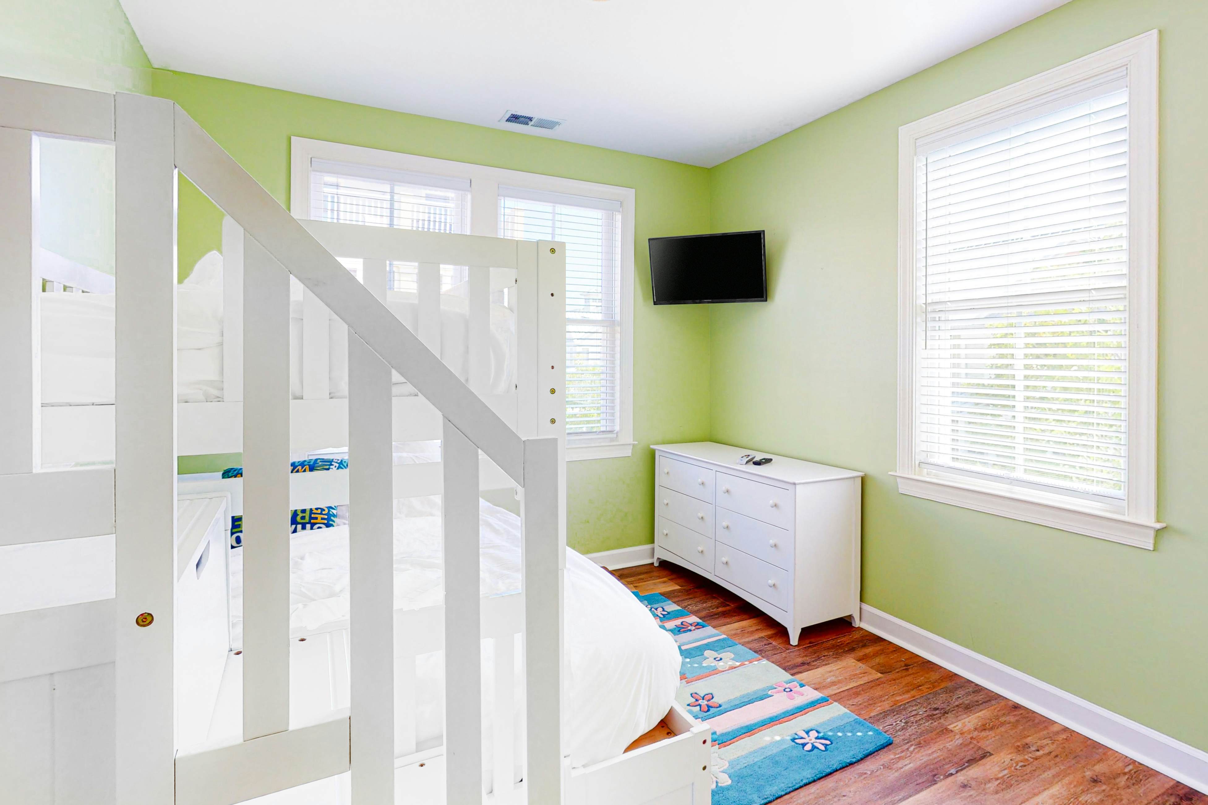 Sunset Island - Beachside Mews 1 & 2