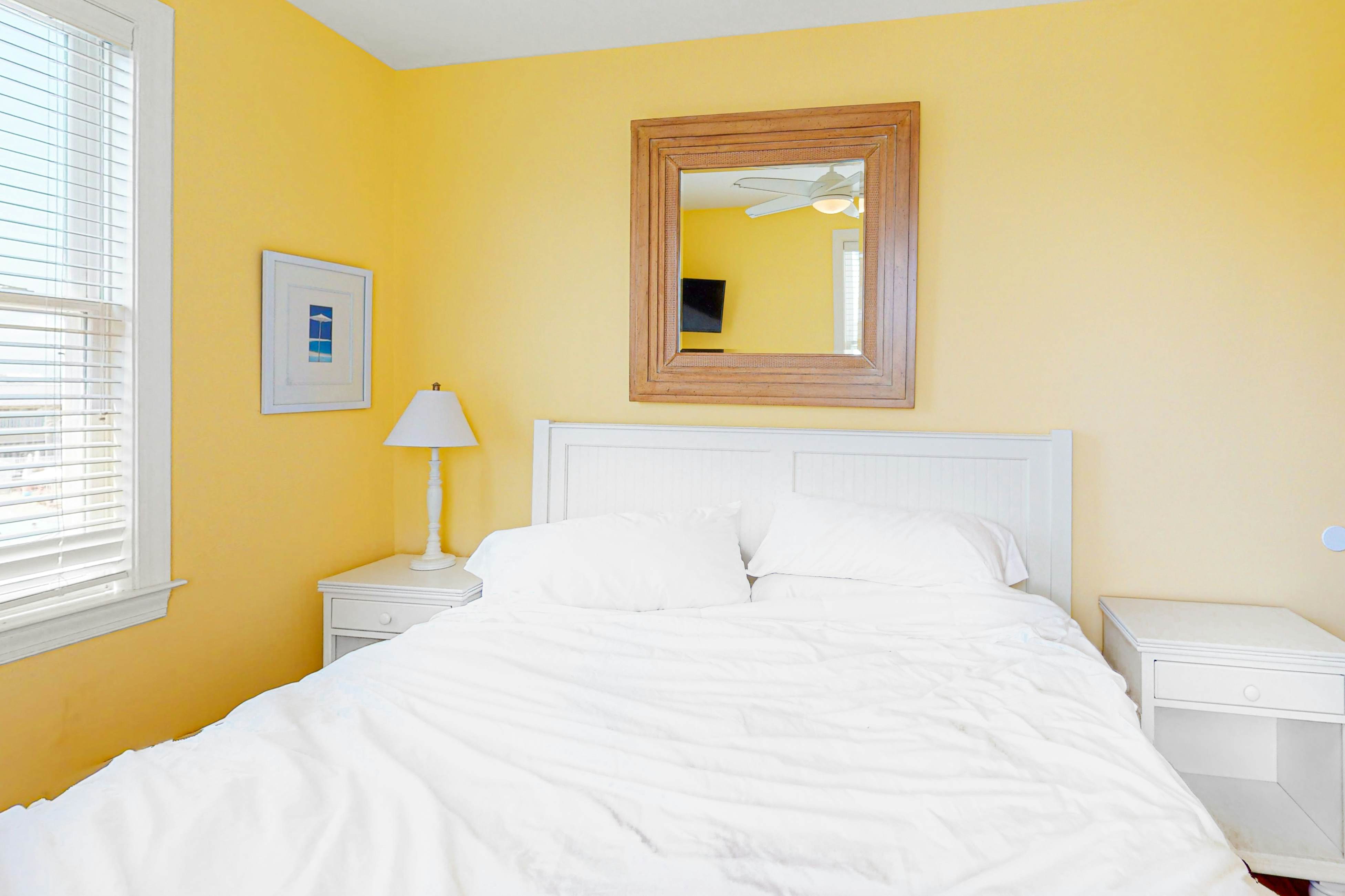 Sunset Island - Beachside Mews 1 & 2