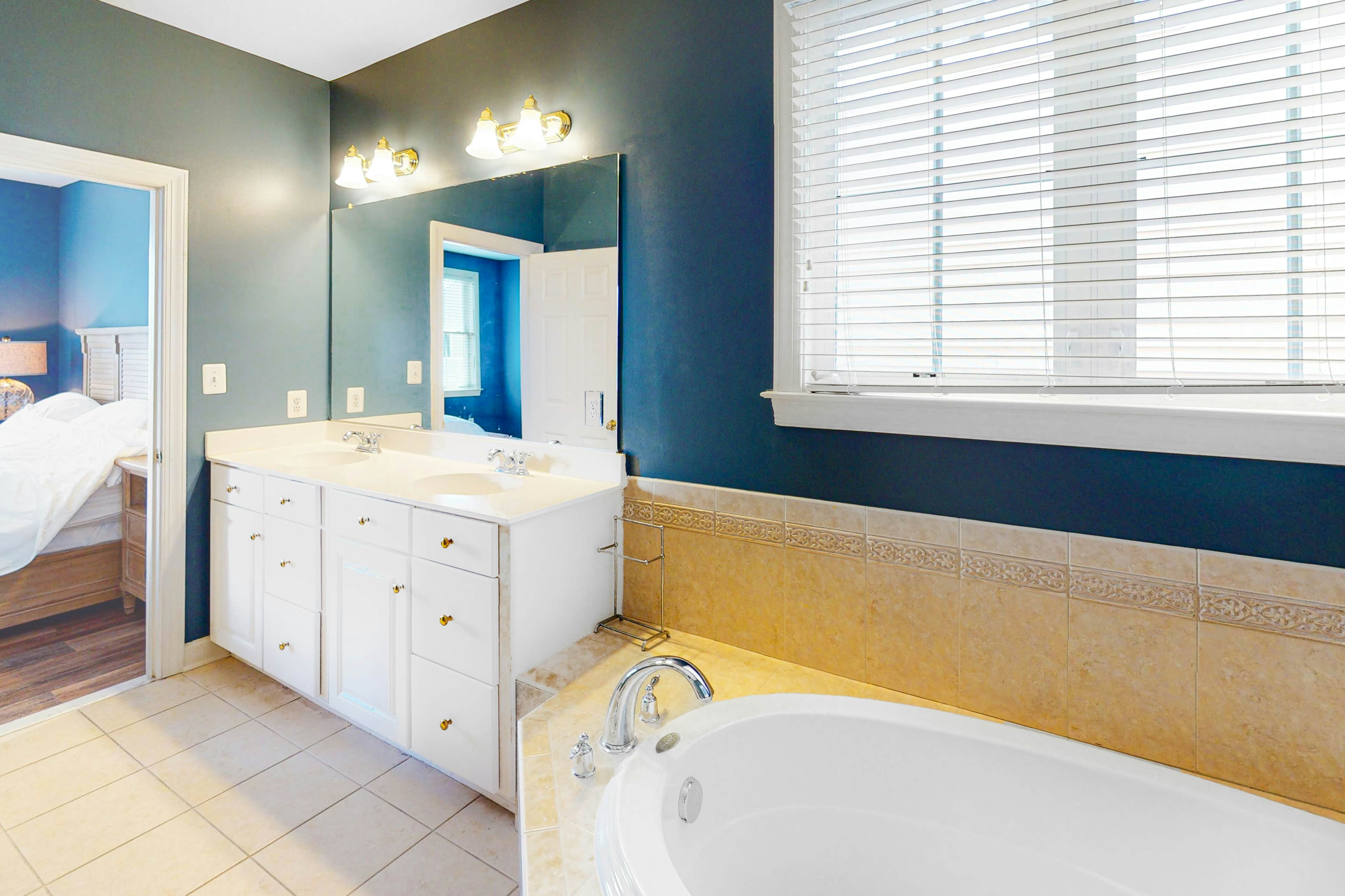 Sunset Island - Beachside Mews 1 & 2