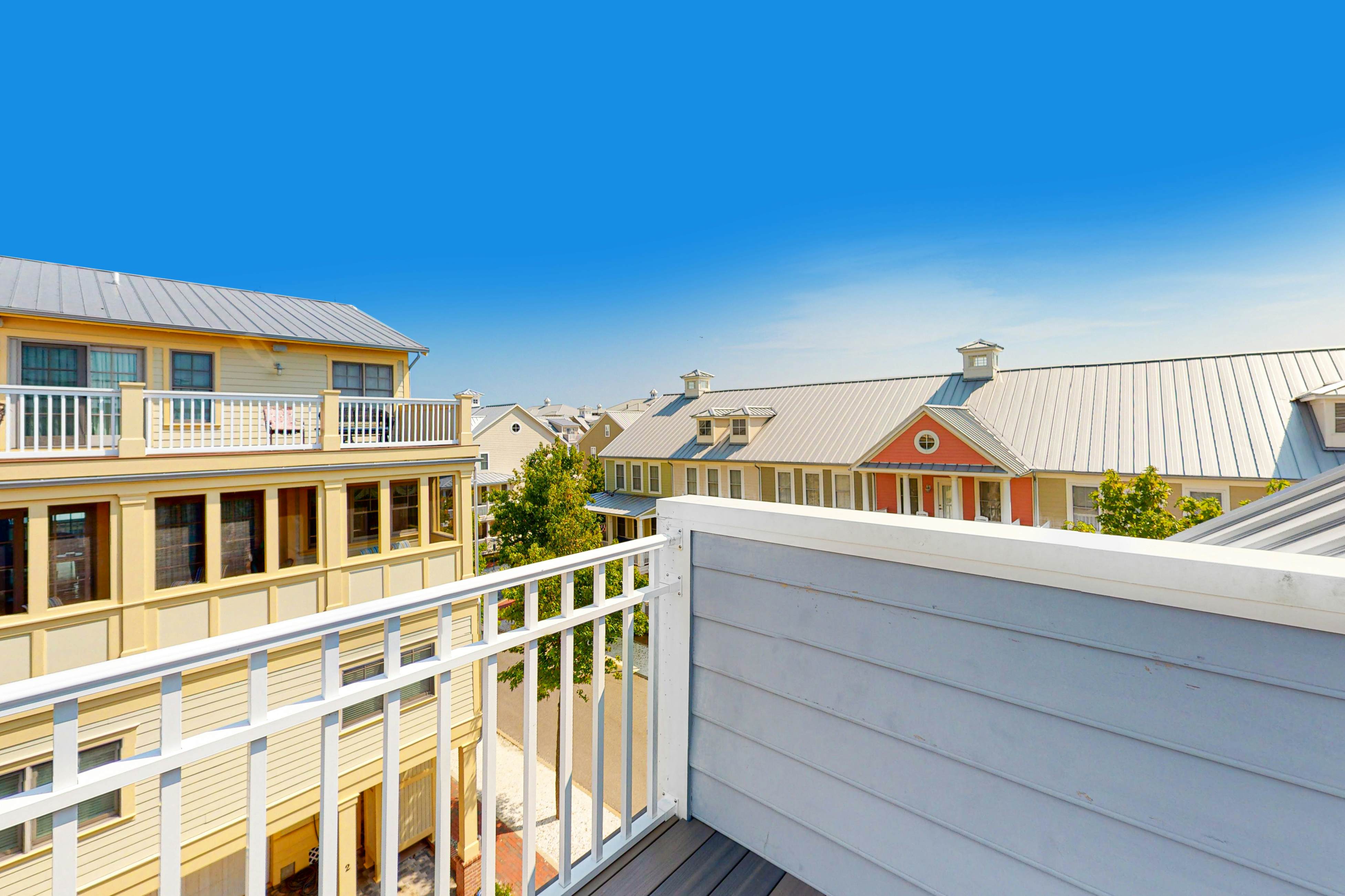 Sunset Island - Beachside Mews 1 & 2