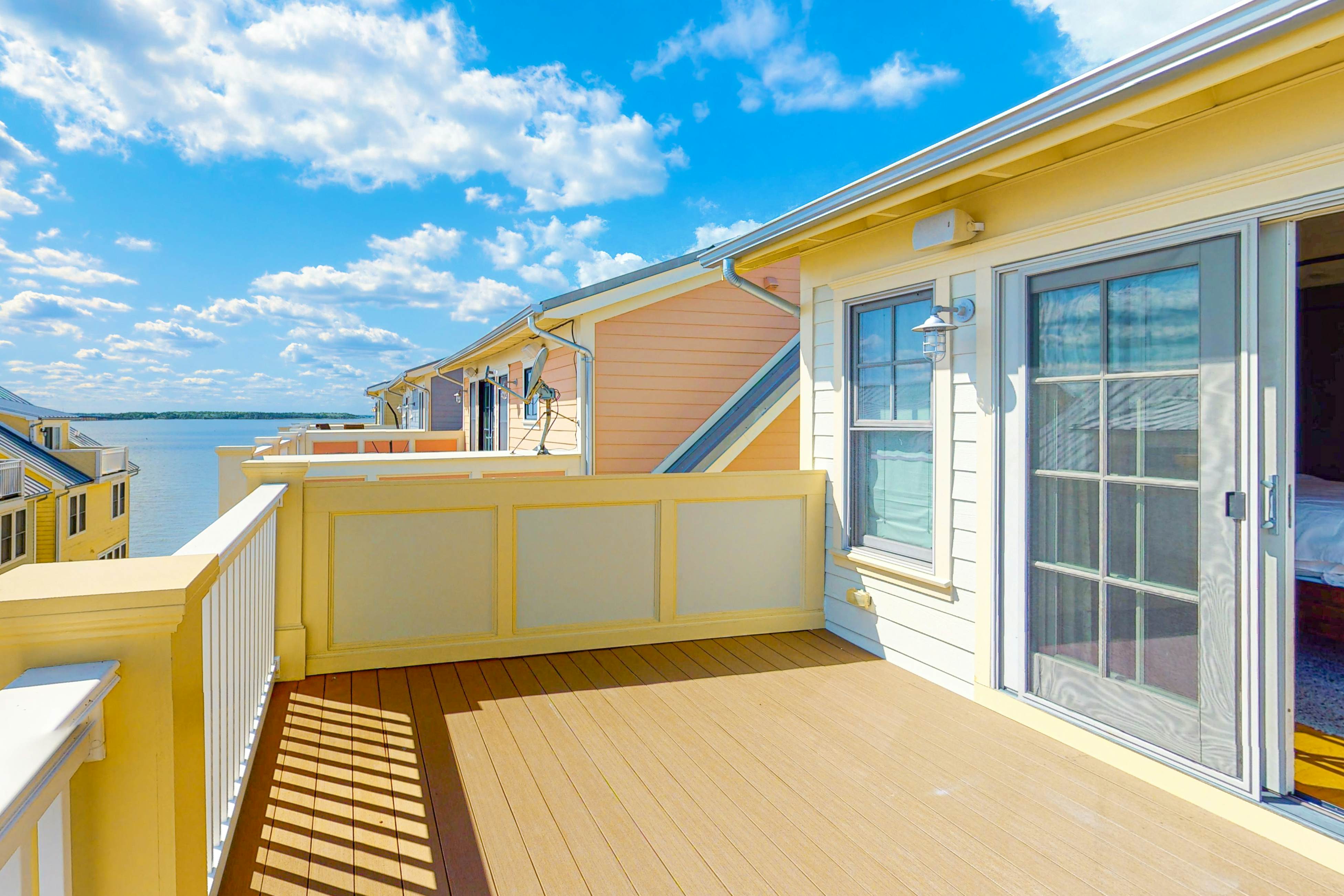 Sunset Island - Beachside Mews 1 & 2