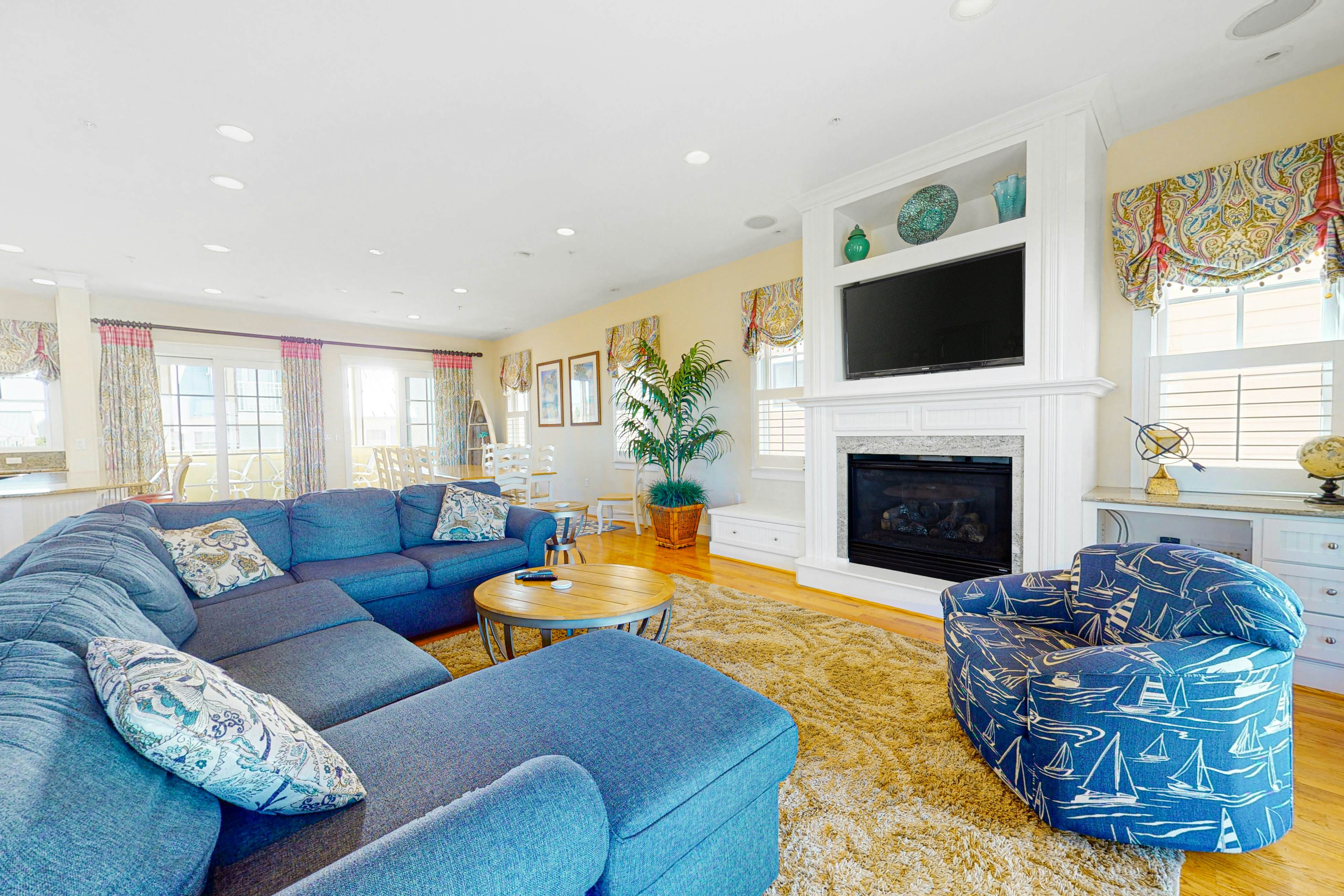 Sunset Island - Beachside Mews 1 & 2